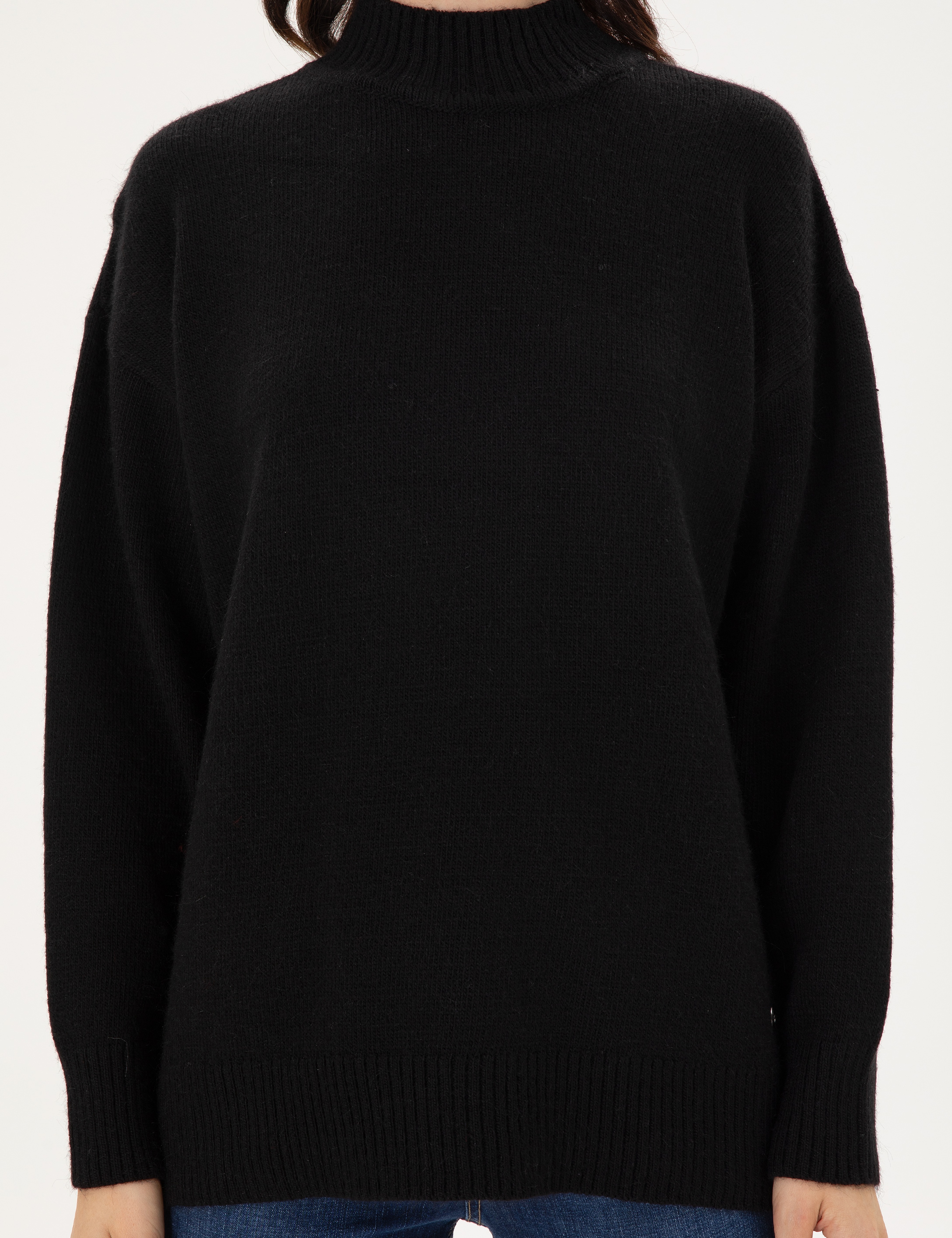 Siyah Oversize Yarım Balıkçı Kazak - Image 6