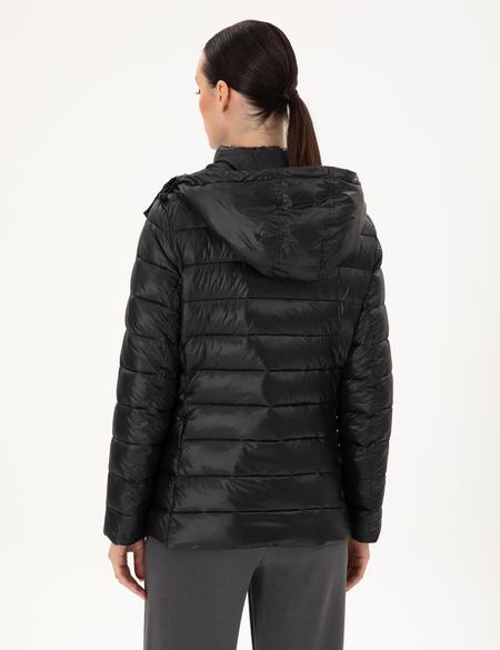 Siyah Kapüşonlu Kapitone Mont - 50297332002