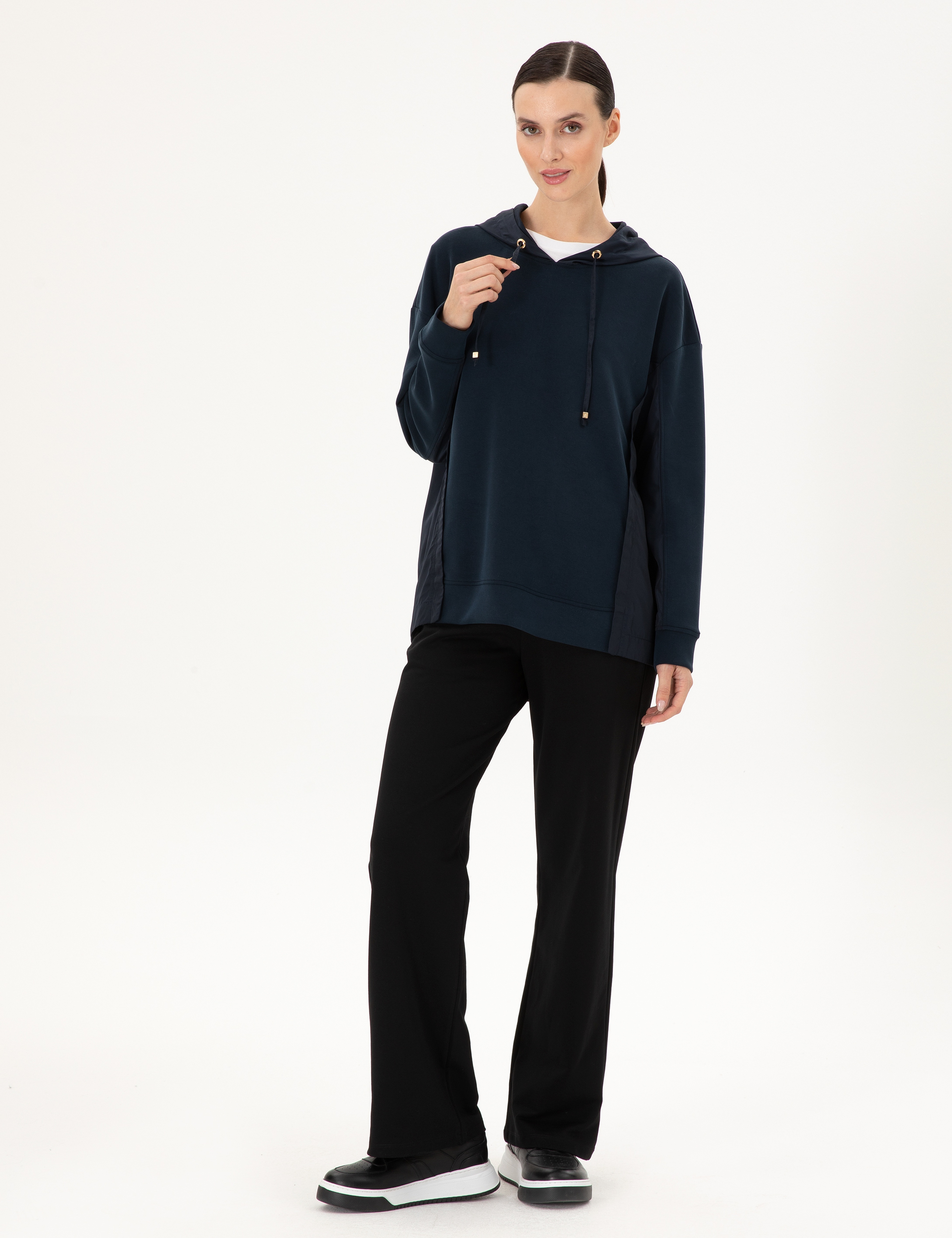 Siyah Loose Fit Eşofman Altı - Image 1