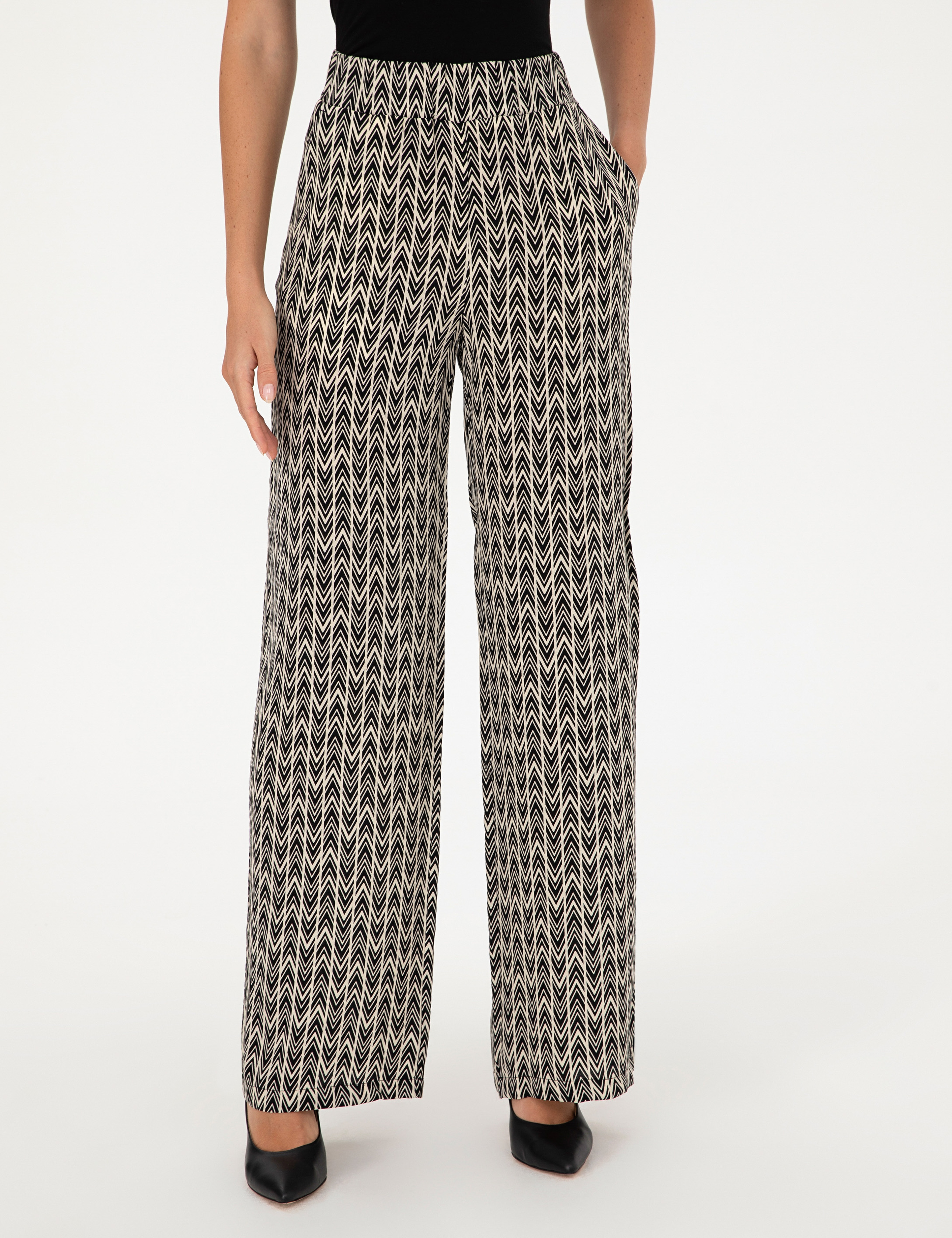 Siyah Desenli Loose Fit Pantolon