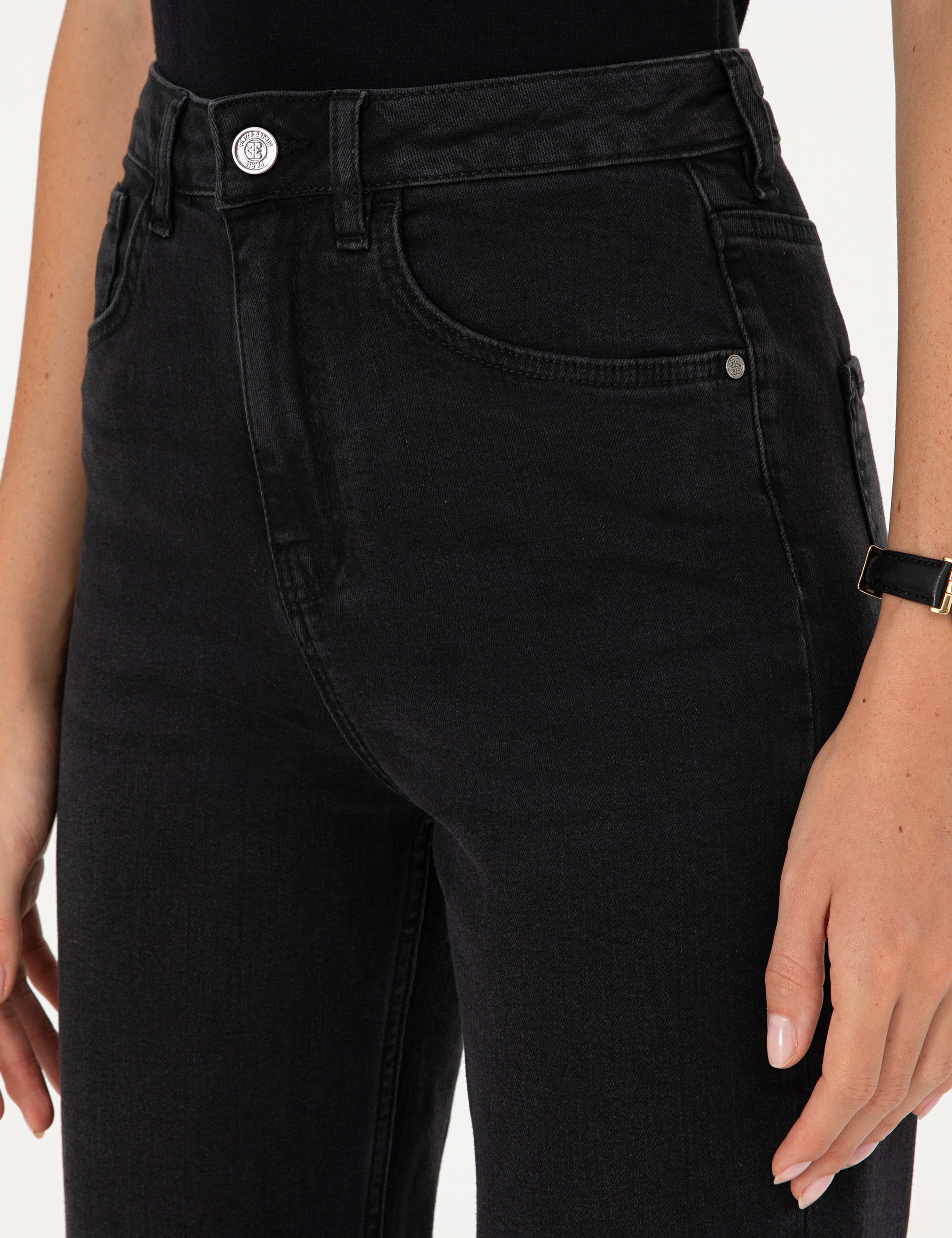 Siyah Mom Fit Geniş Kalıp Jean Pantolon - Image 6