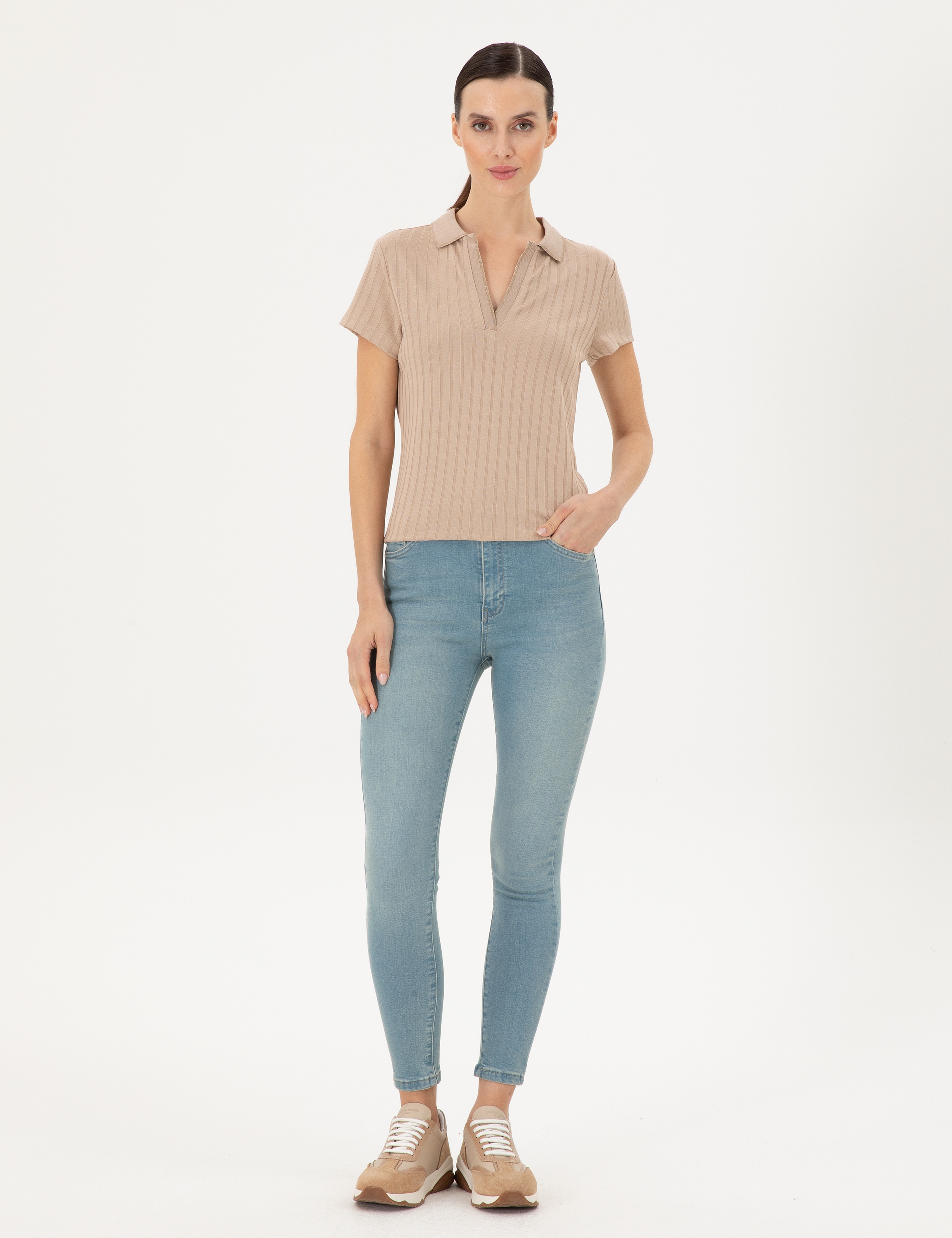 Bej Slim Fit Tişört