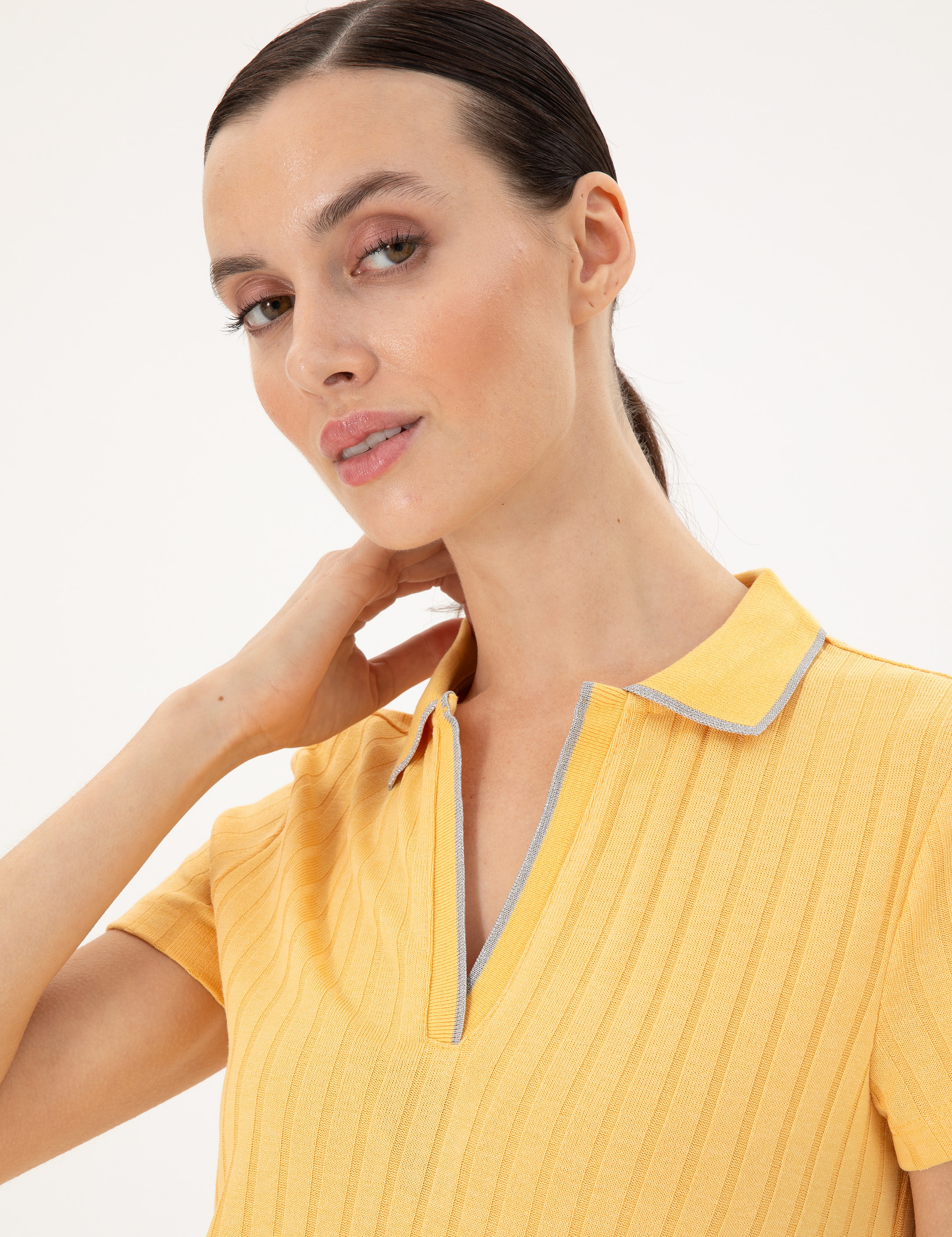 Sarı Slim Fit Tişört - Image 2