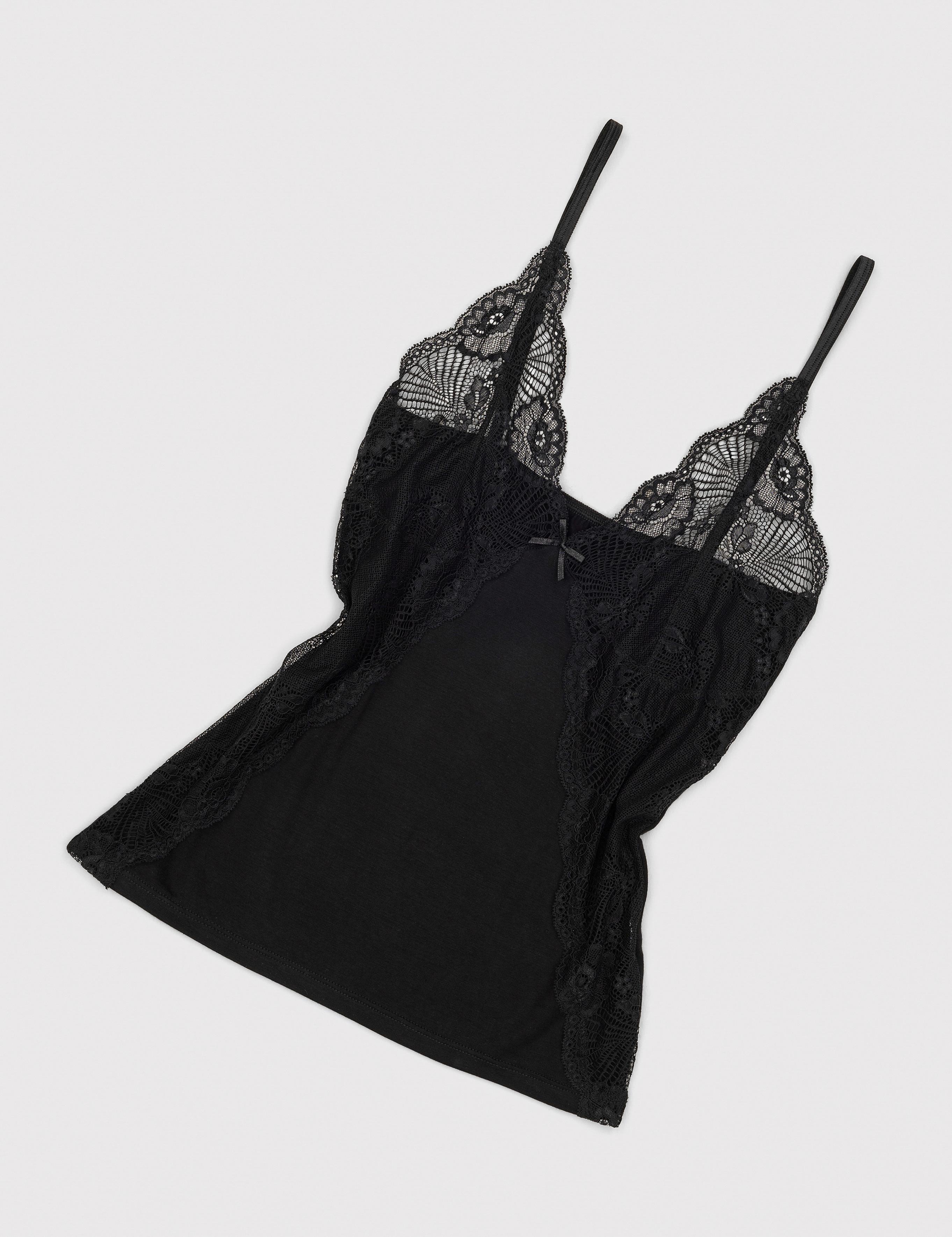 Siyah İç Giyim Takım