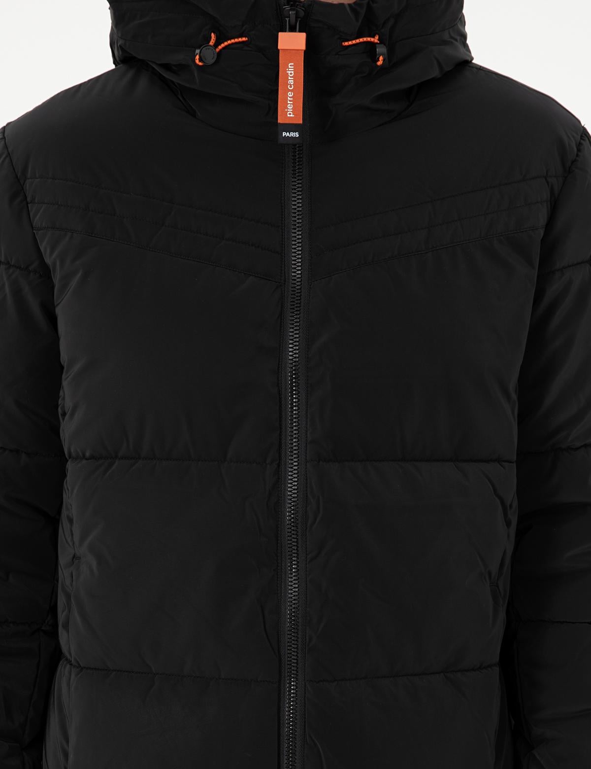 Siyah Kapüşonlu Dolgulu Mont - 50292905024