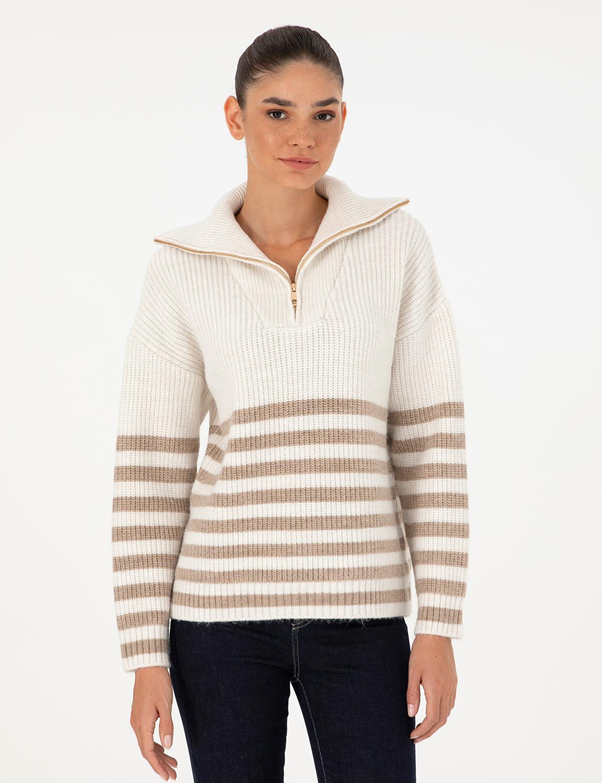 Ekru Comfort Fit Kazak