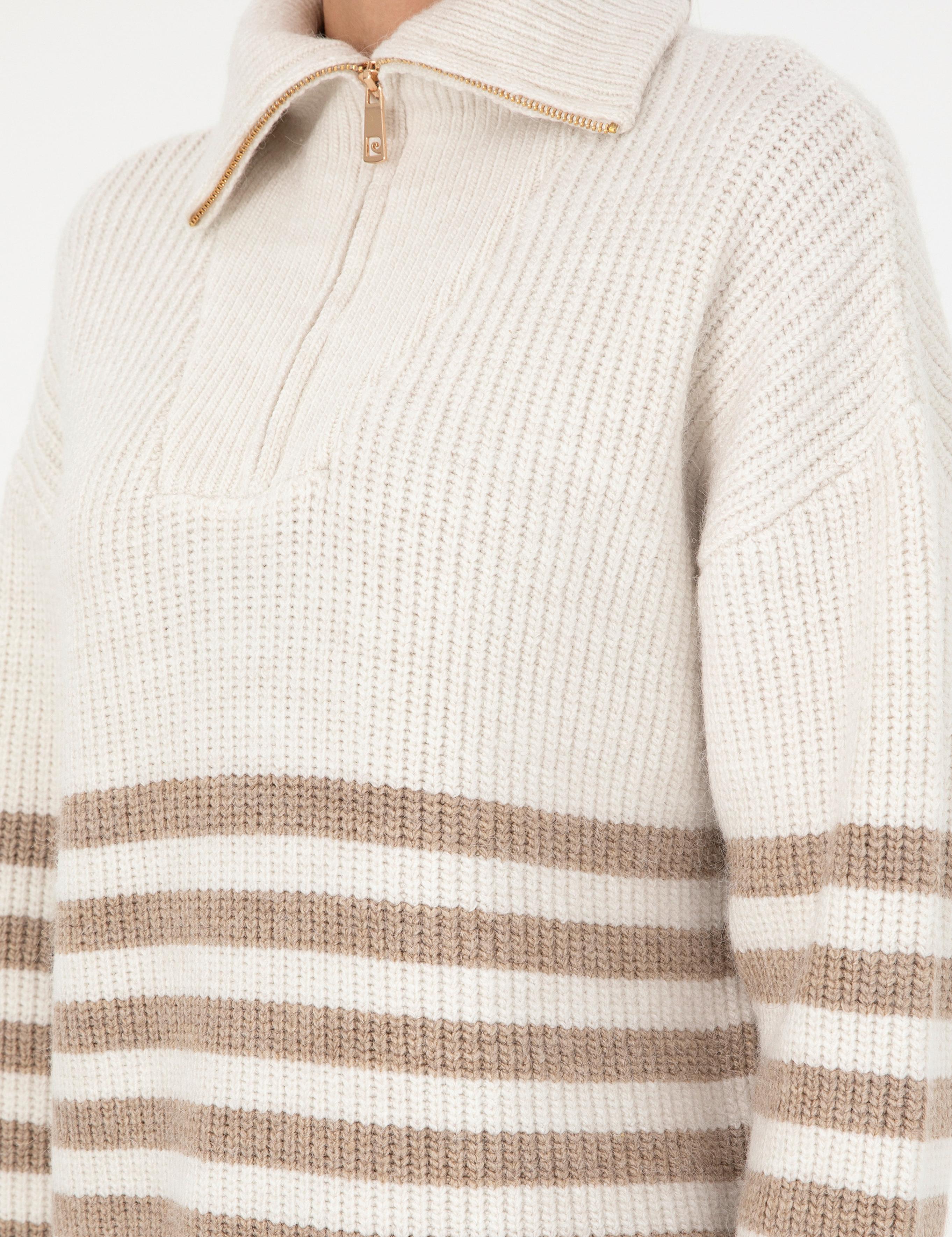 Ekru Comfort Fit Kazak