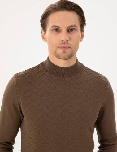 Coconut Slim Fit Yarım Balıkçı Yaka Triko Kazak
