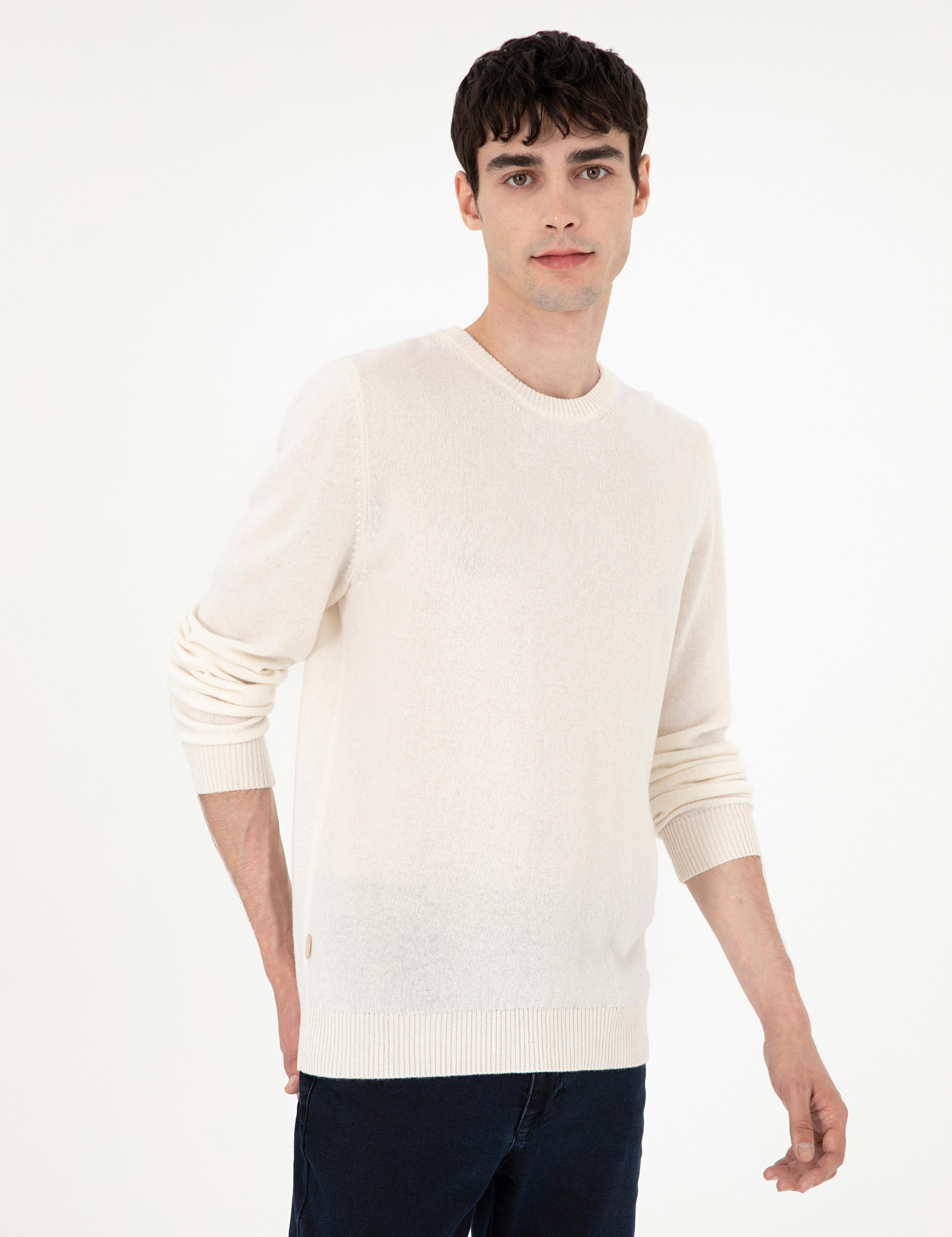 Ekru Slim Fit Bisiklet Yaka Kaşmir Triko Kazak