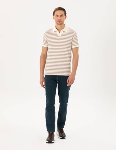 Taş Slim Fit Apaş Yaka Tişört