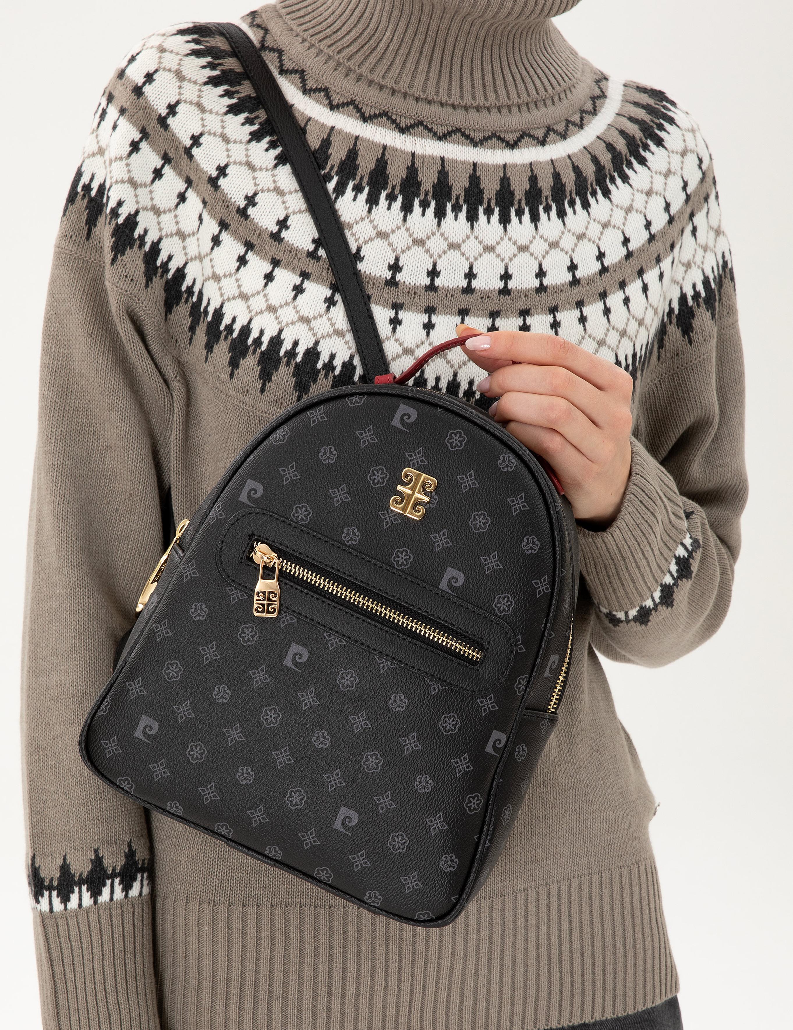 Siyah Sırt Çantası