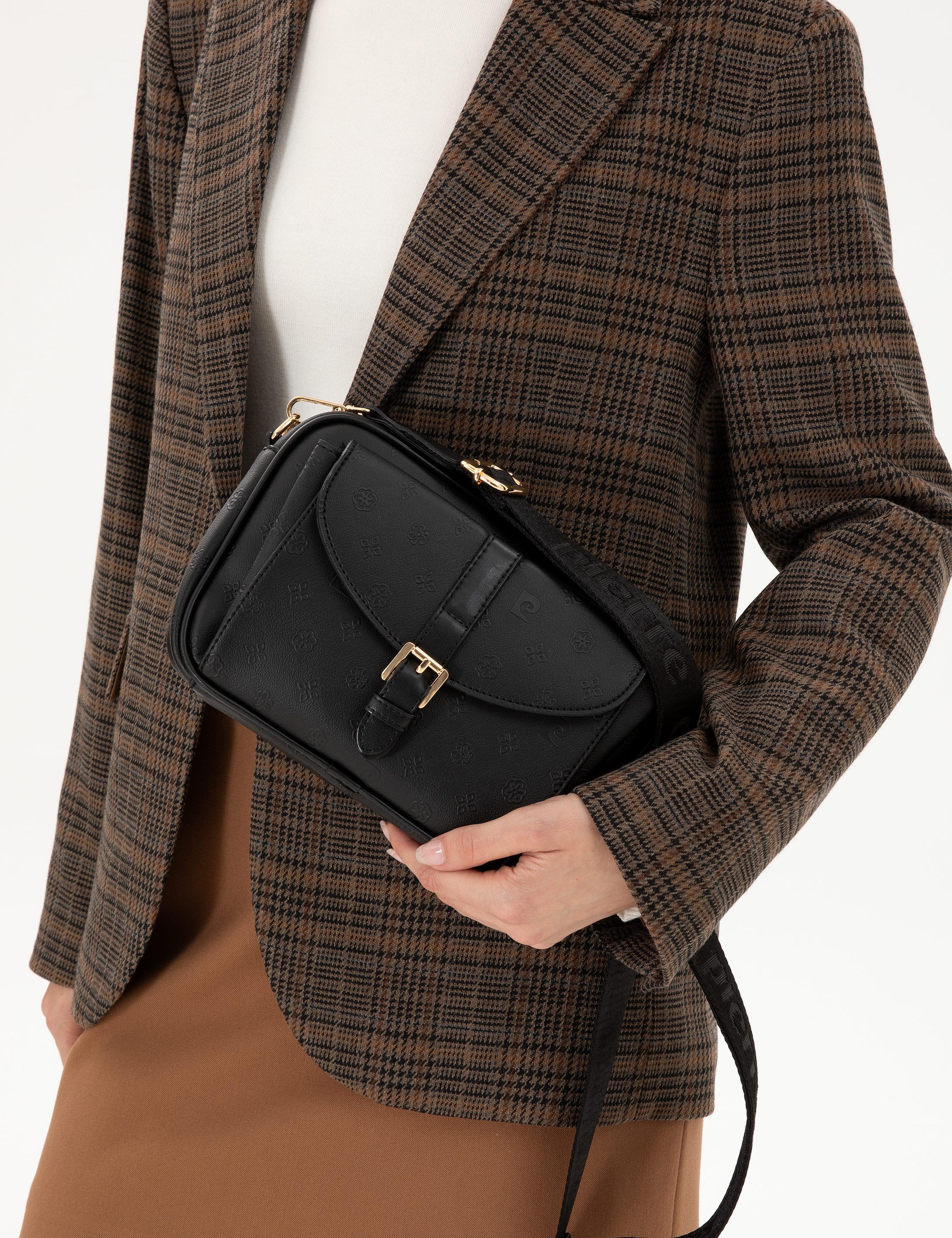 Siyah Çapraz Çanta