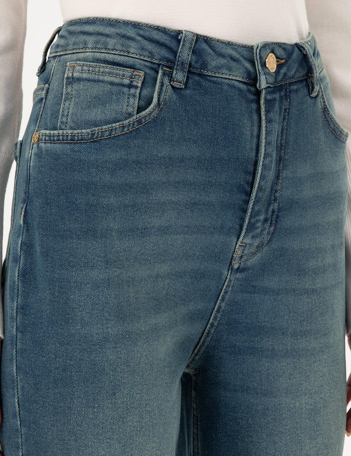 Açık Mavi Mom High Waist Fit Jean Pantolon - 50293908014