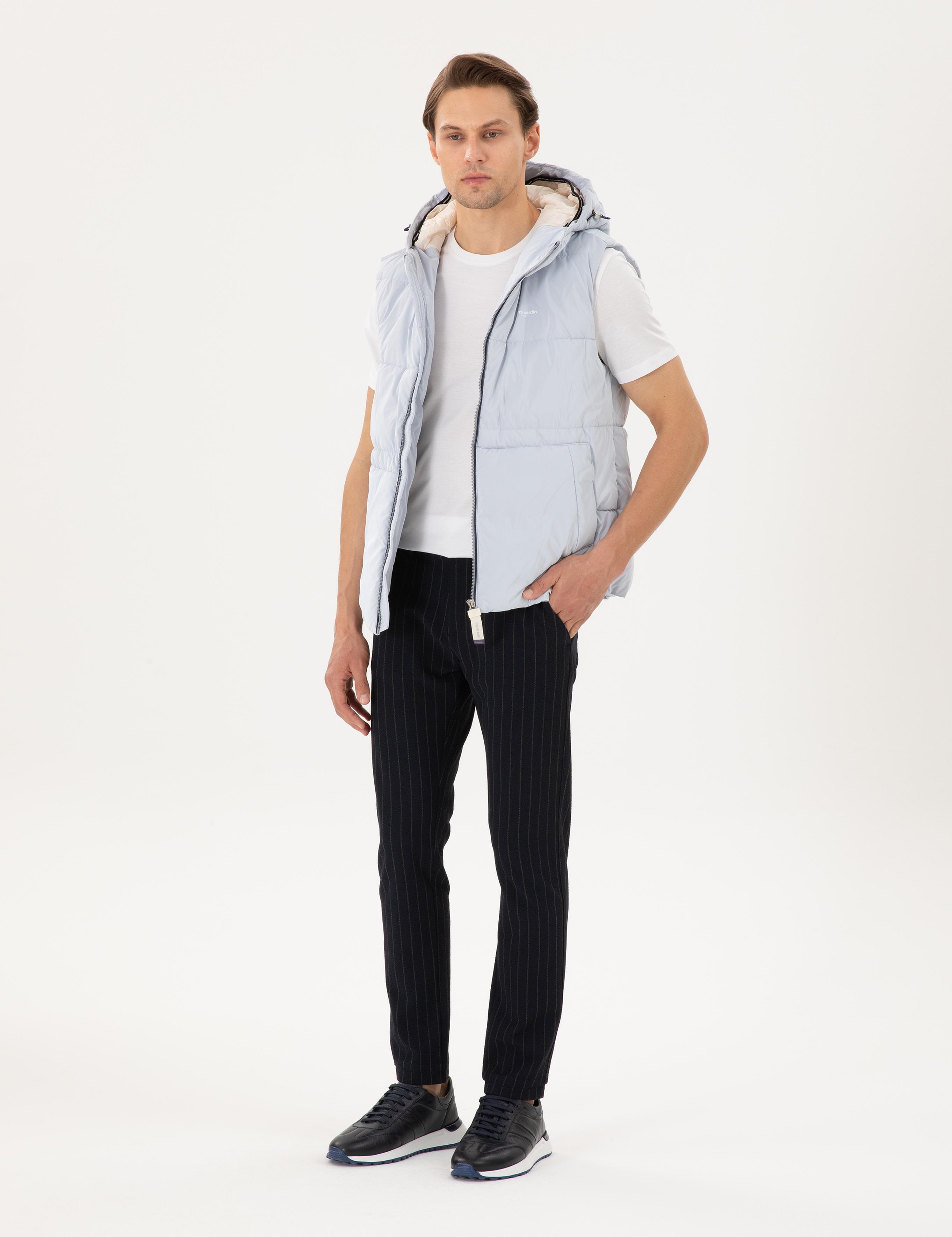 Açık Mavi Kapüşonlu Şişme Sıcak Tutan Yelek