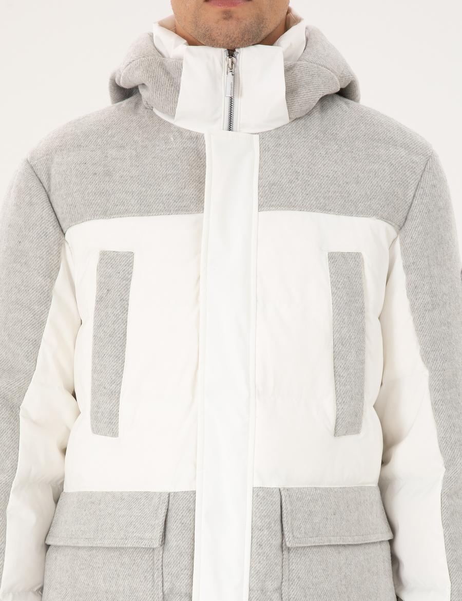 Gri Kapüşonlu Kaz Tüyü Sıcak Tutan Şişme Mont