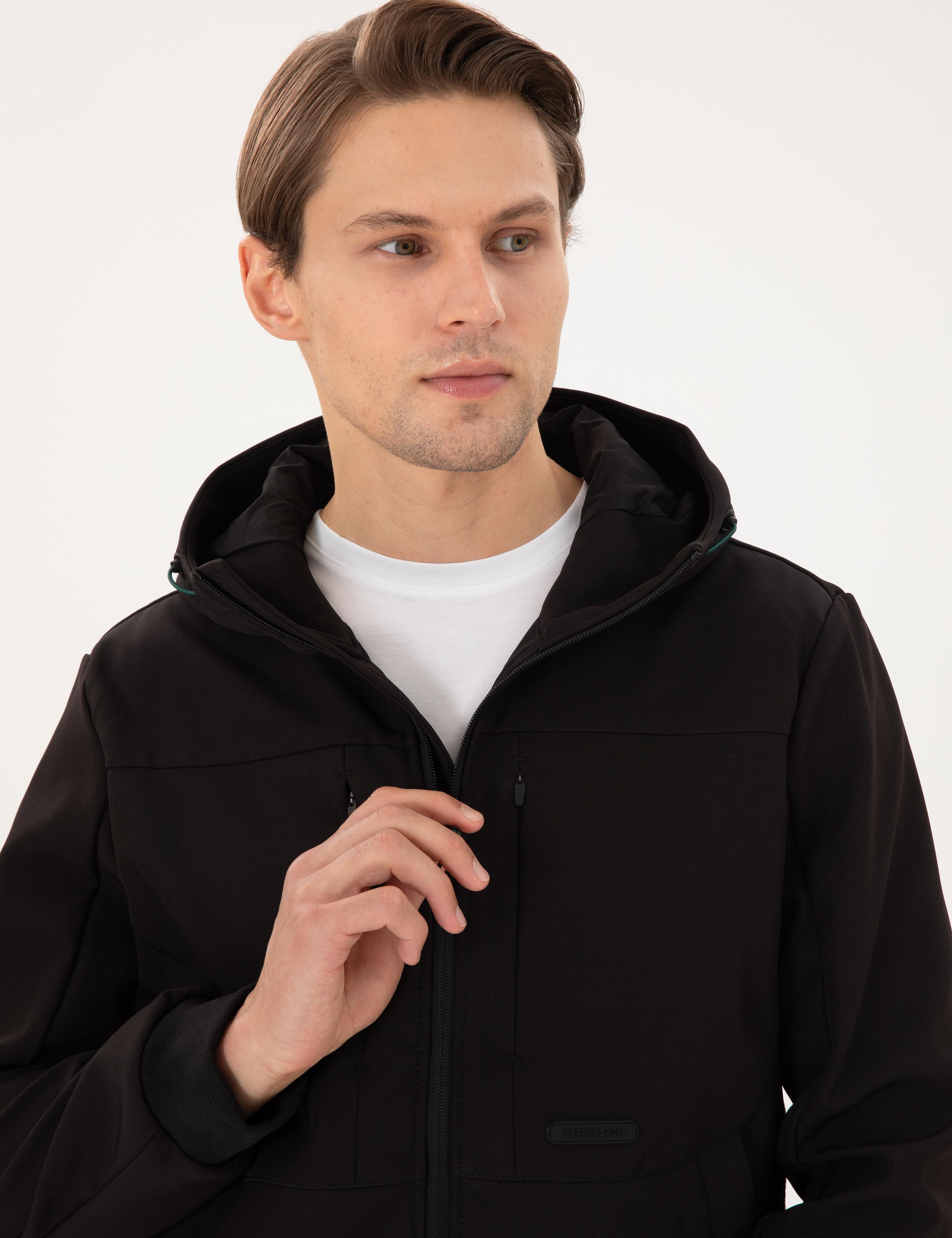 Siyah Kapüşonlu Mont