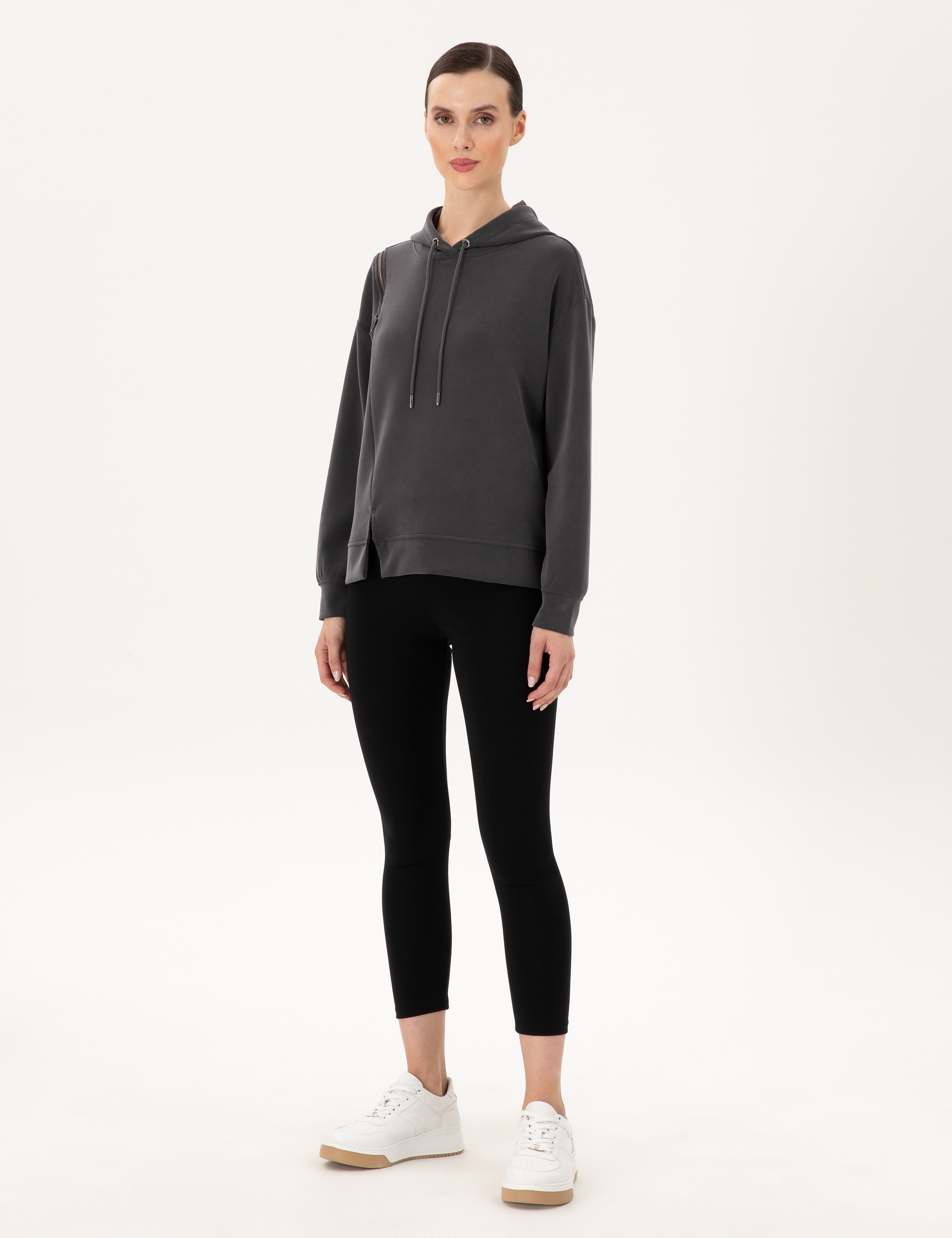 Siyah Slim Fit Tayt - Image 1
