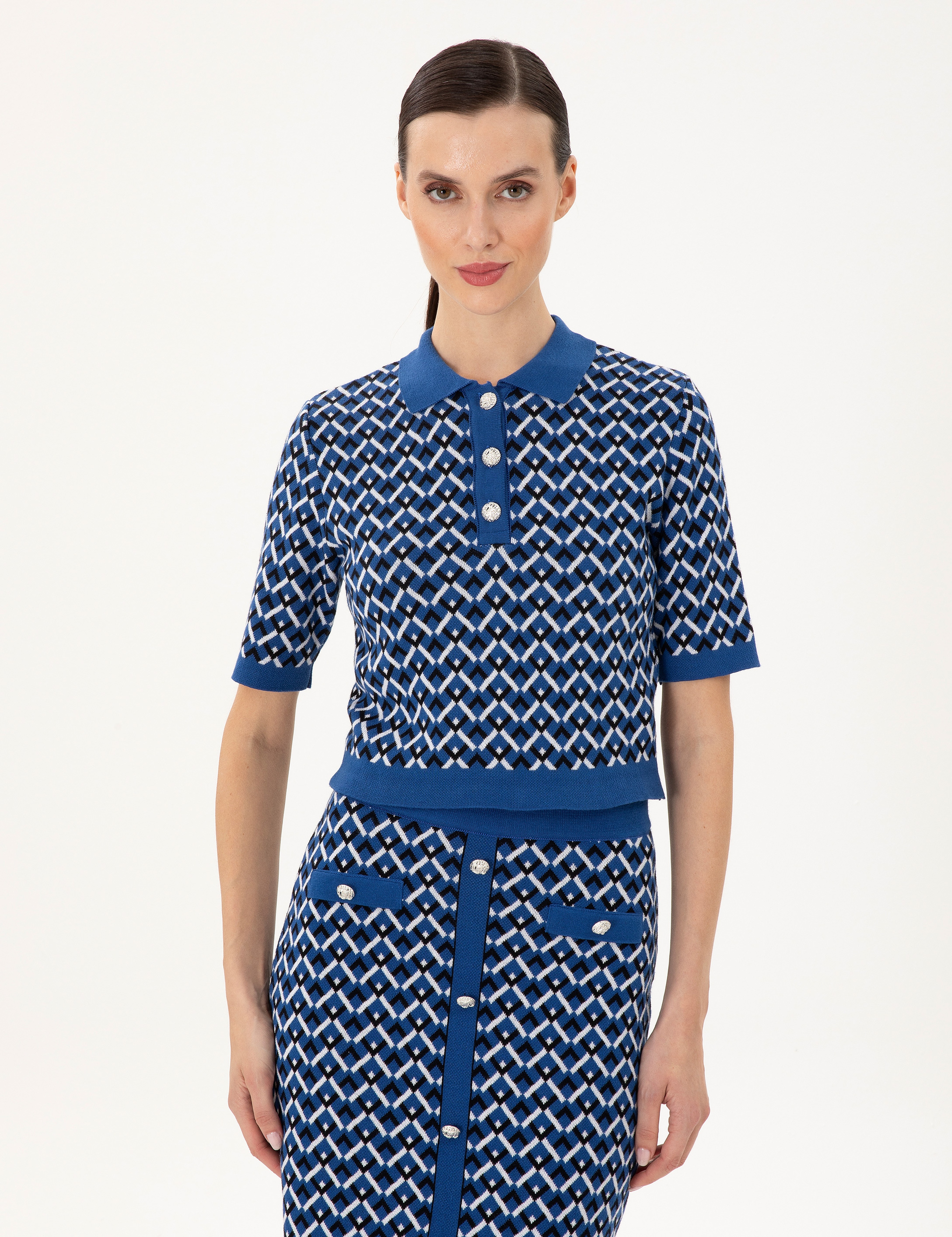 Saks Crop Top Polo Yaka Kazak - Image 1