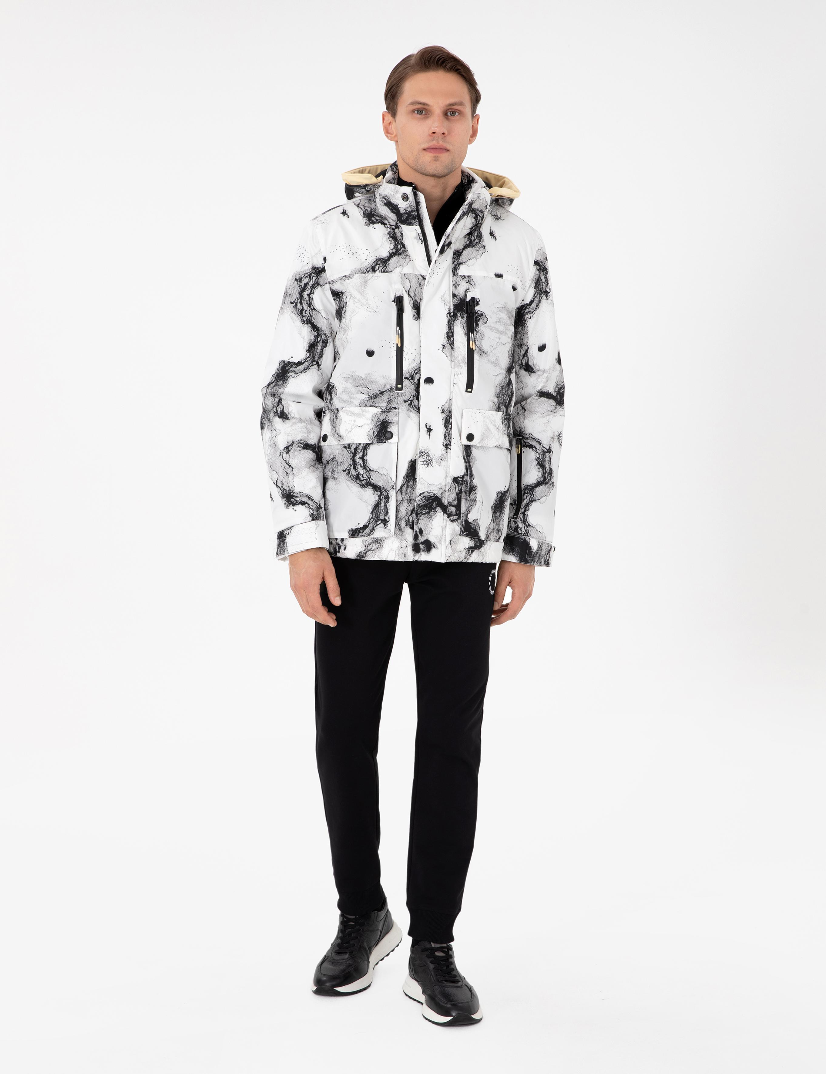 Beyaz Kapüşonlu Kar Montu