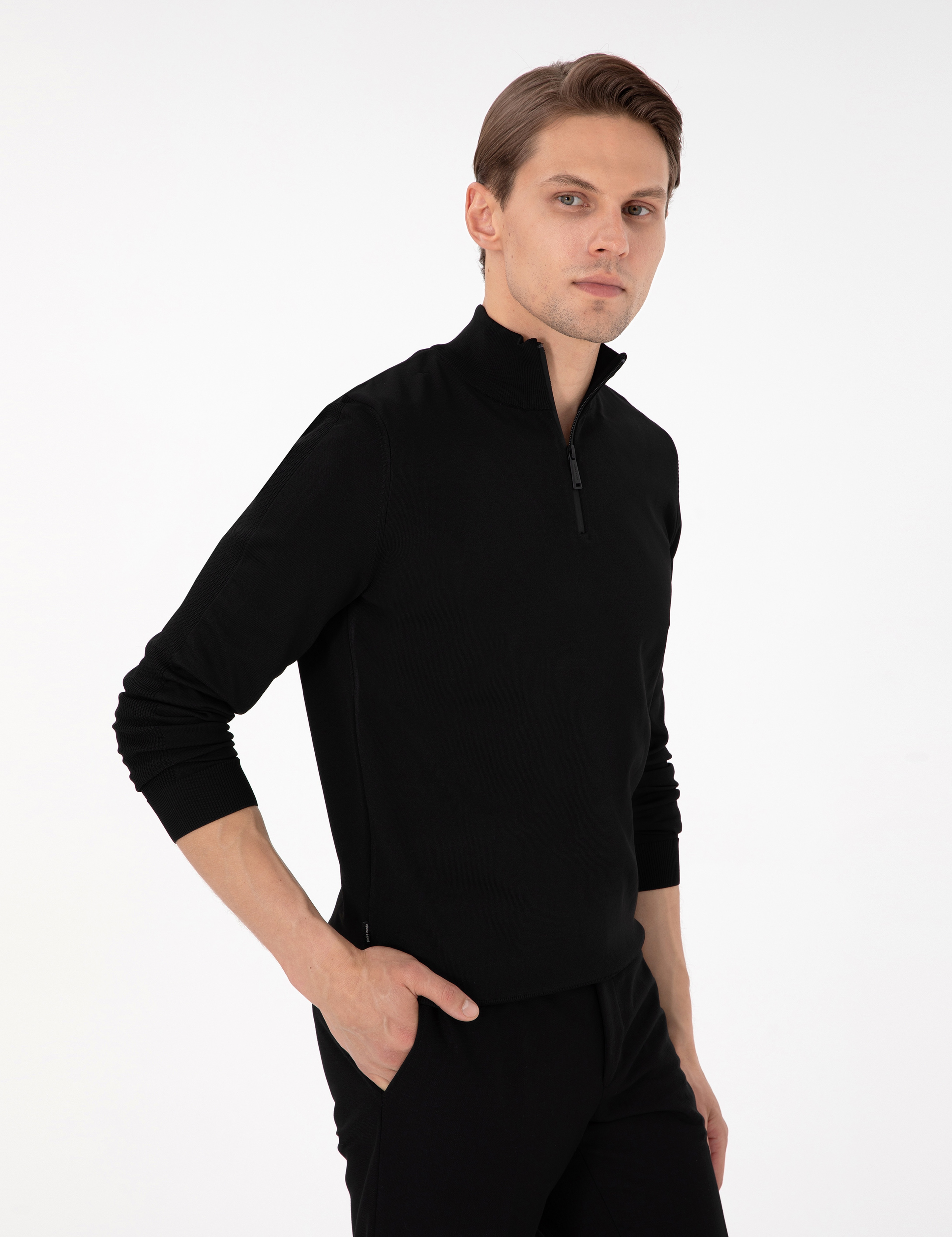 Siyah Slim Fit Fermuarlı Dik Yaka Triko Kazak - Image 3