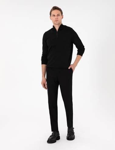 Siyah Slim Fit Fermuarlı Dik Yaka Triko Kazak