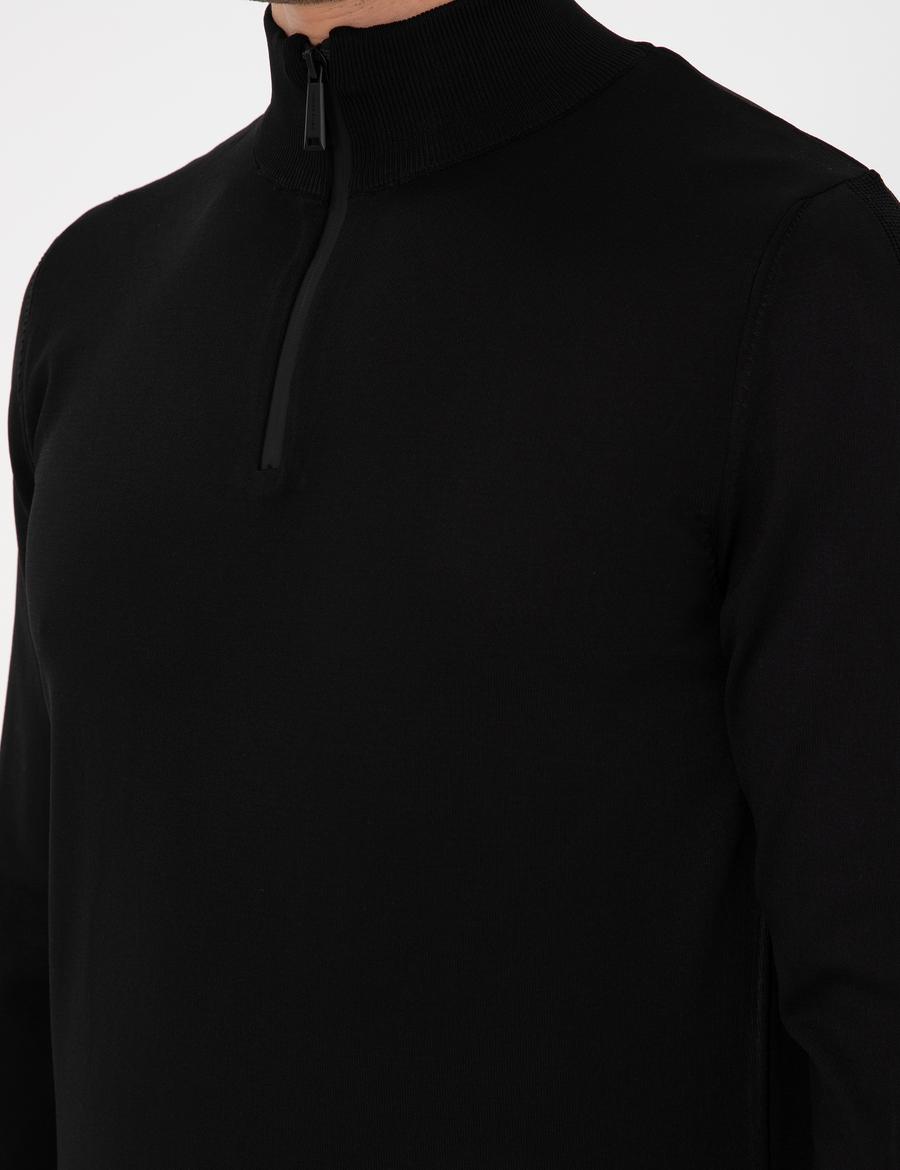 Siyah Slim Fit Fermuarlı Dik Yaka Triko Kazak