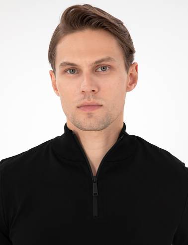 Siyah Slim Fit Fermuarlı Dik Yaka Triko Kazak