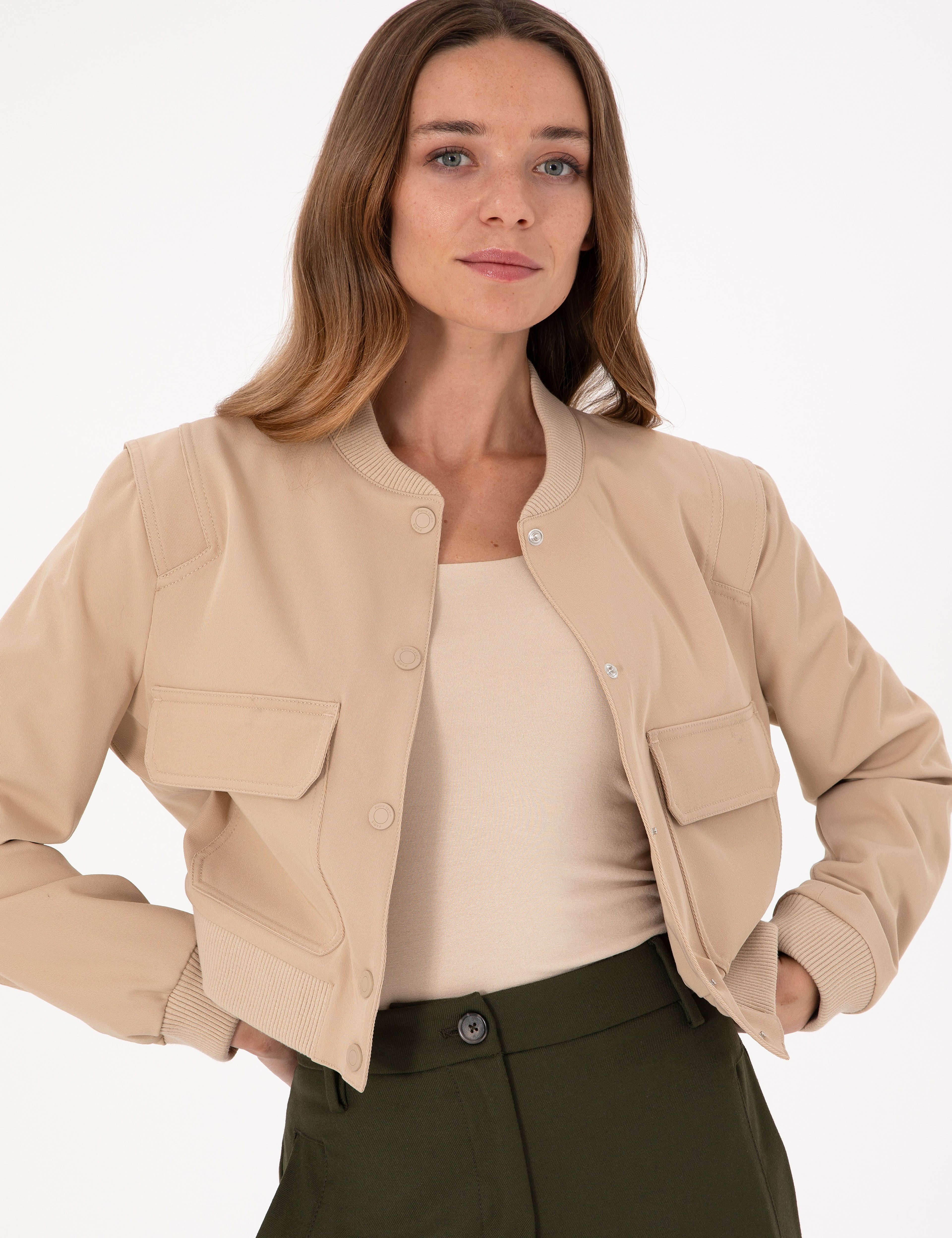 Bej Crop Top Ceket - Image 3