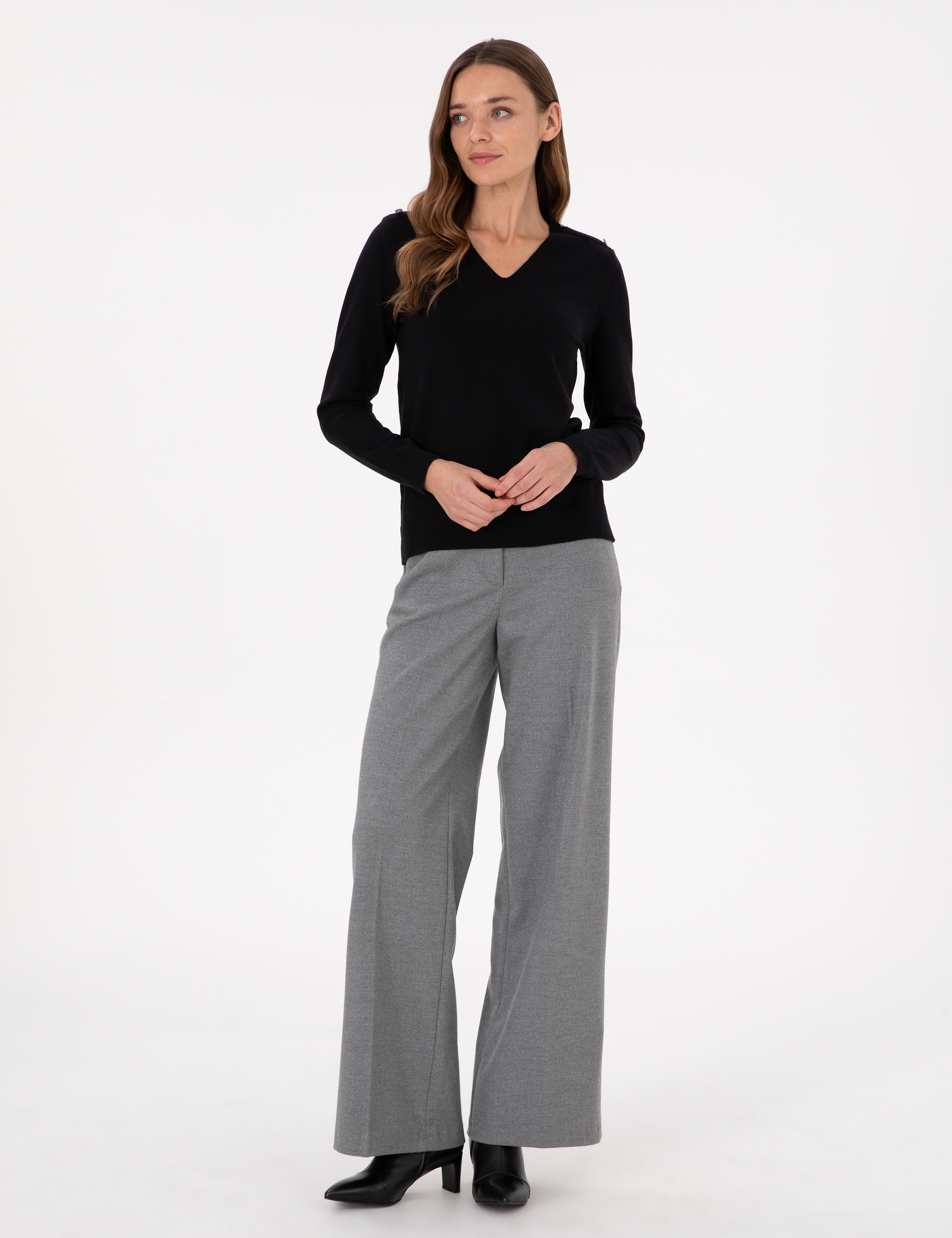Siyah Extra Slim Fit V Yaka Basic Kazak - Image 4