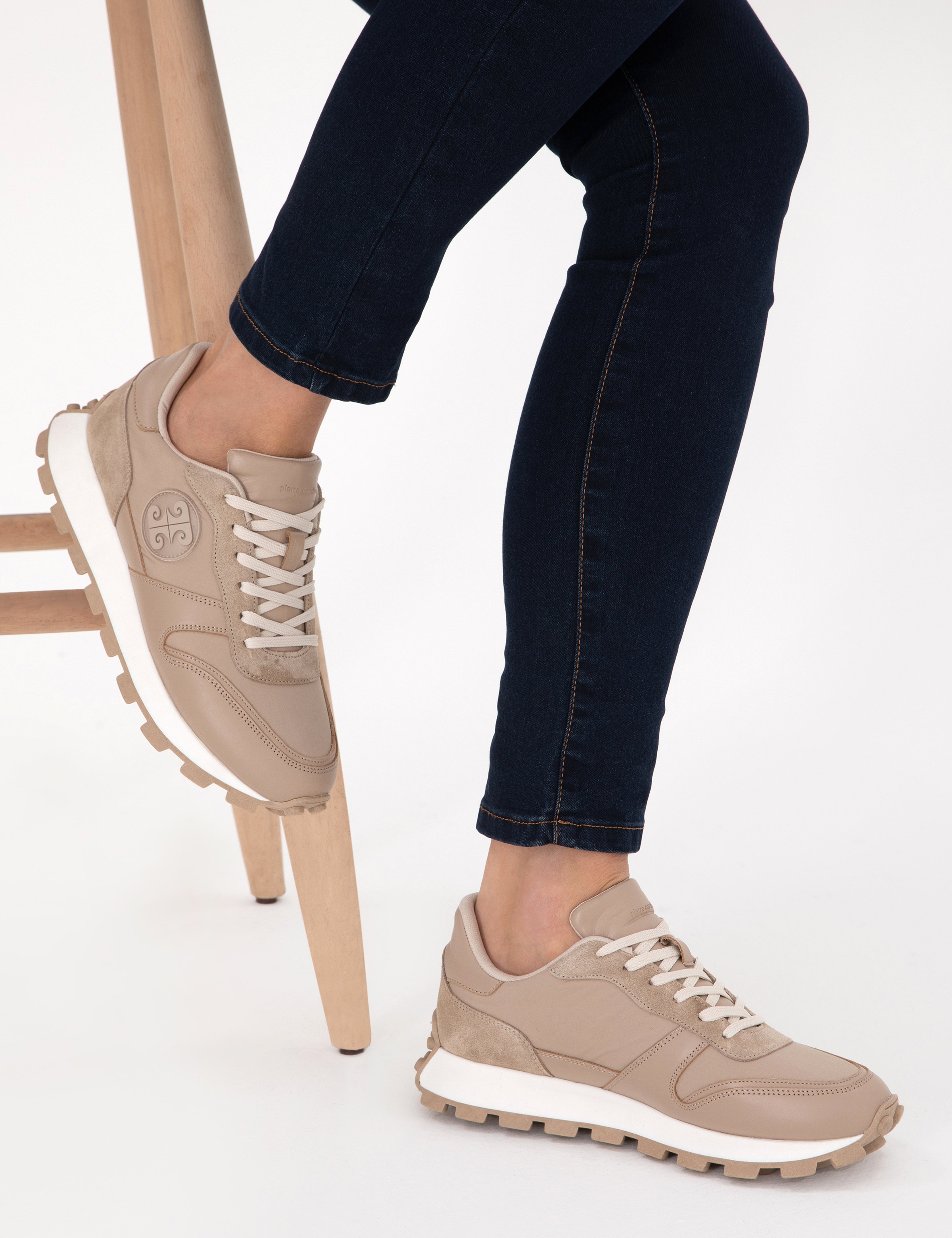 Bej Sneaker