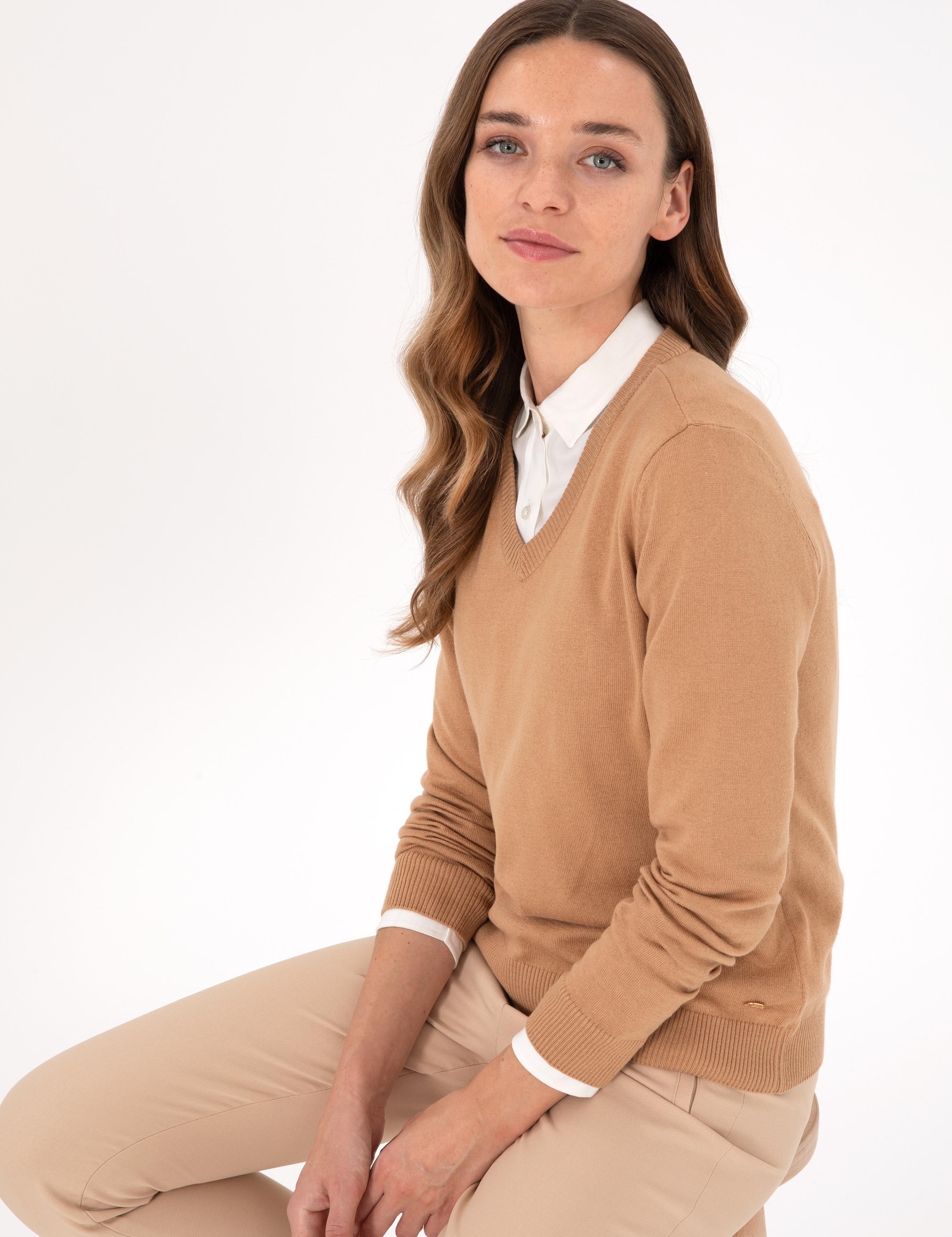 Camel Slim Fit V Yaka Basic Kazak