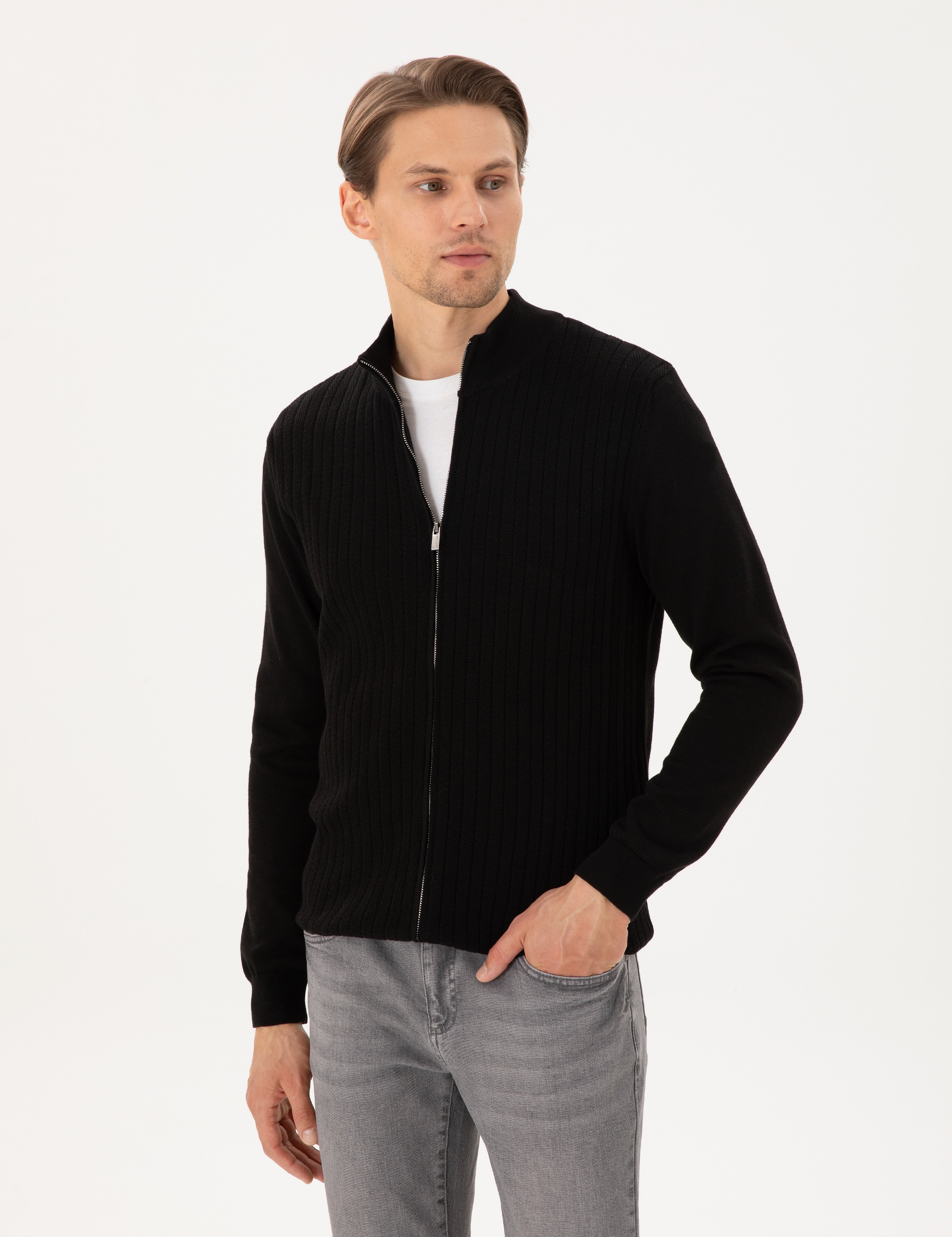 Siyah Slim Fit Fermuarlı Triko Hırka