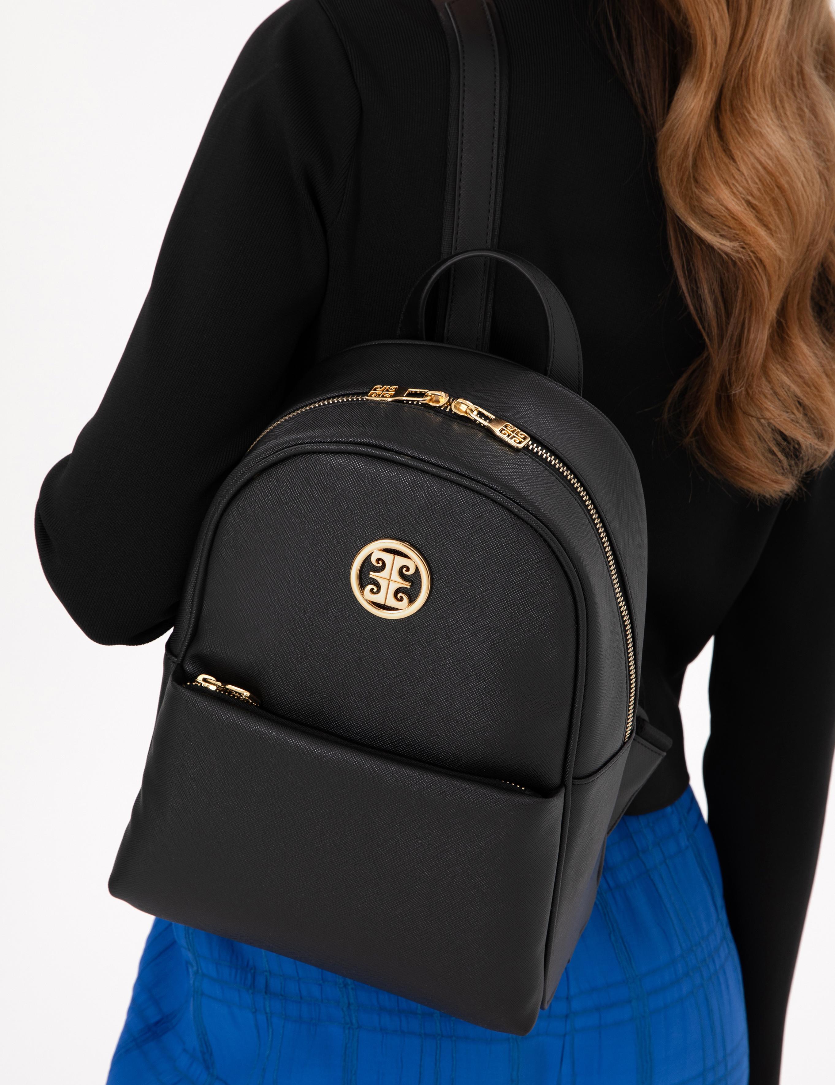 Siyah Sırt Çantası