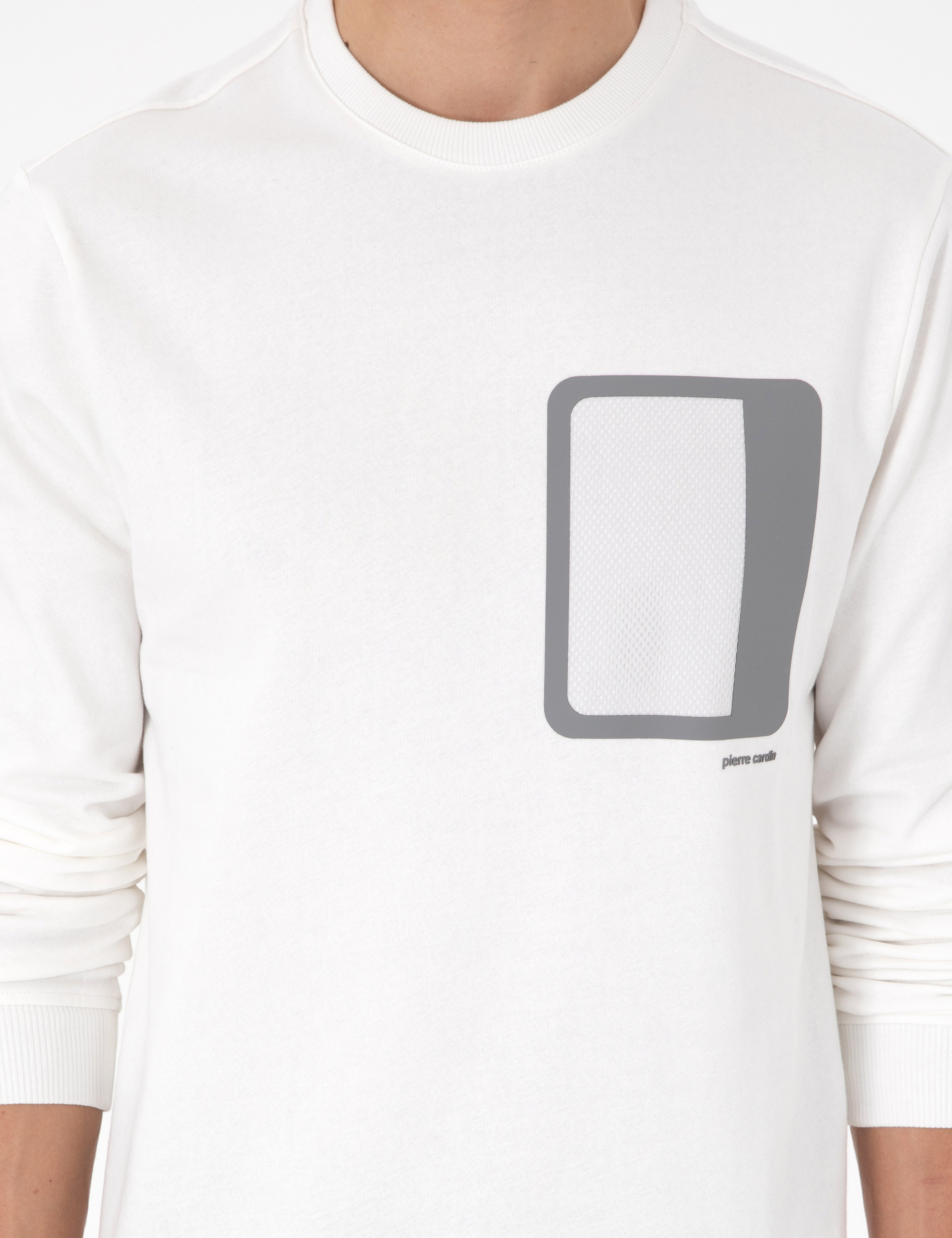 Ekru Regular Fit Bisiklet Yaka Sweatshirt