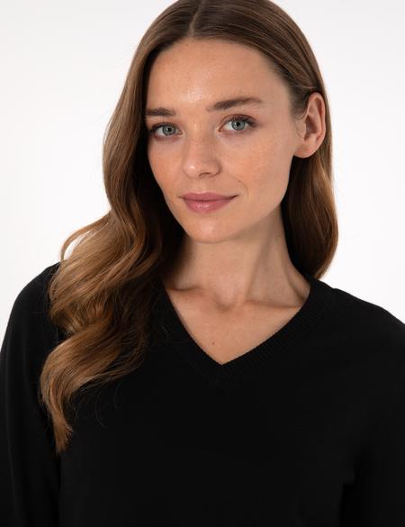 Siyah Slim Fit V Yaka Basic Kazak - 50300803027