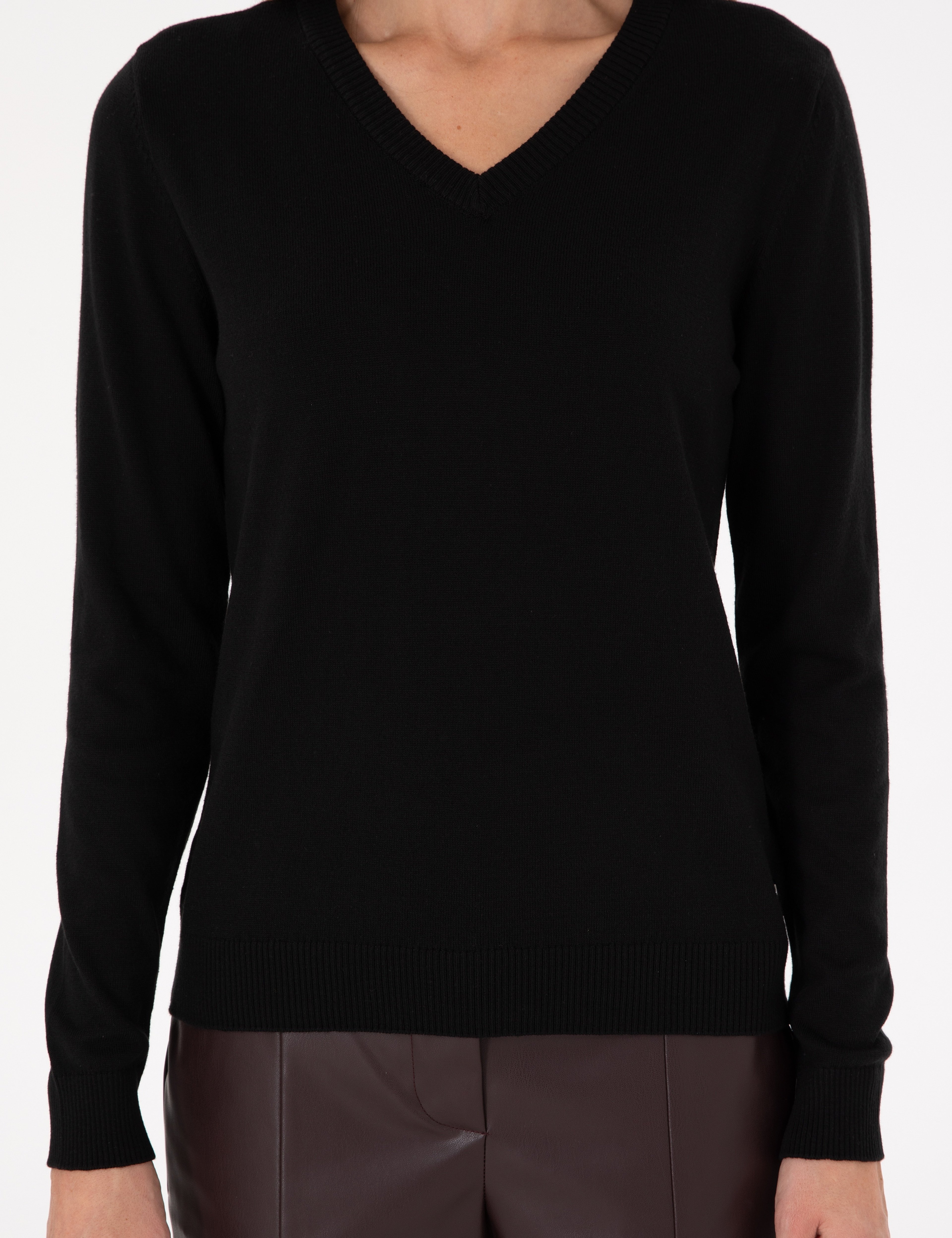 Siyah Slim Fit V Yaka Basic Kazak - Image 6