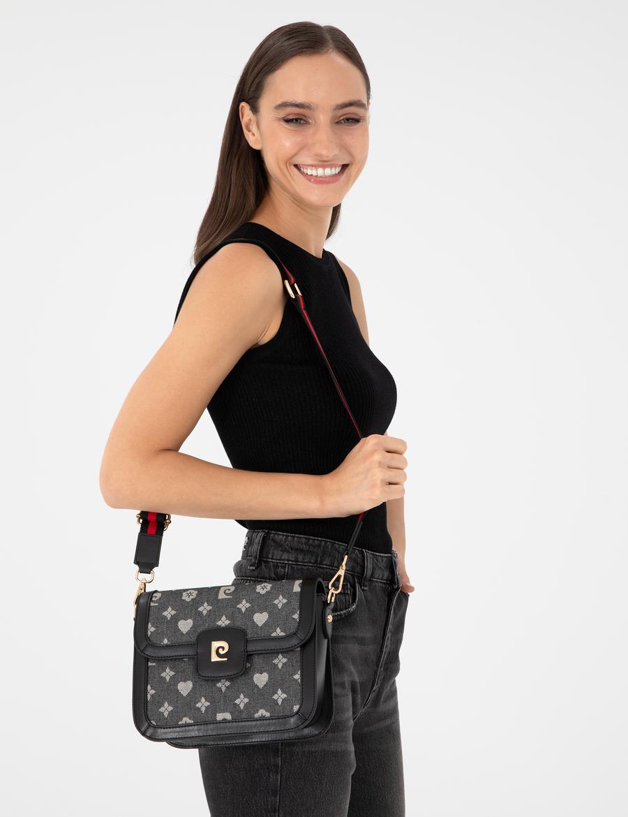 Siyah Çapraz Çanta