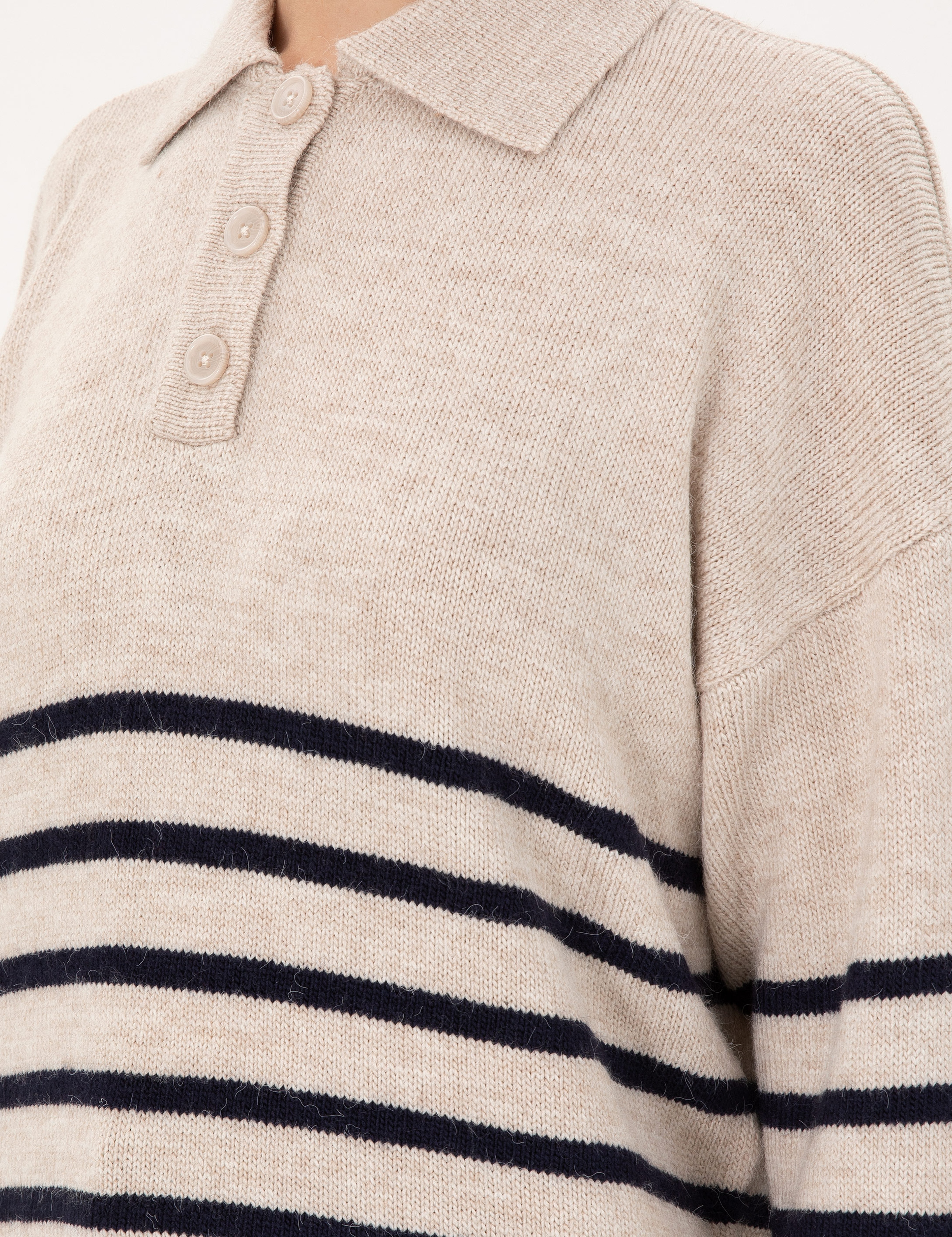 Ekru Comfort Fit Polo Yaka Kazak - Image 7