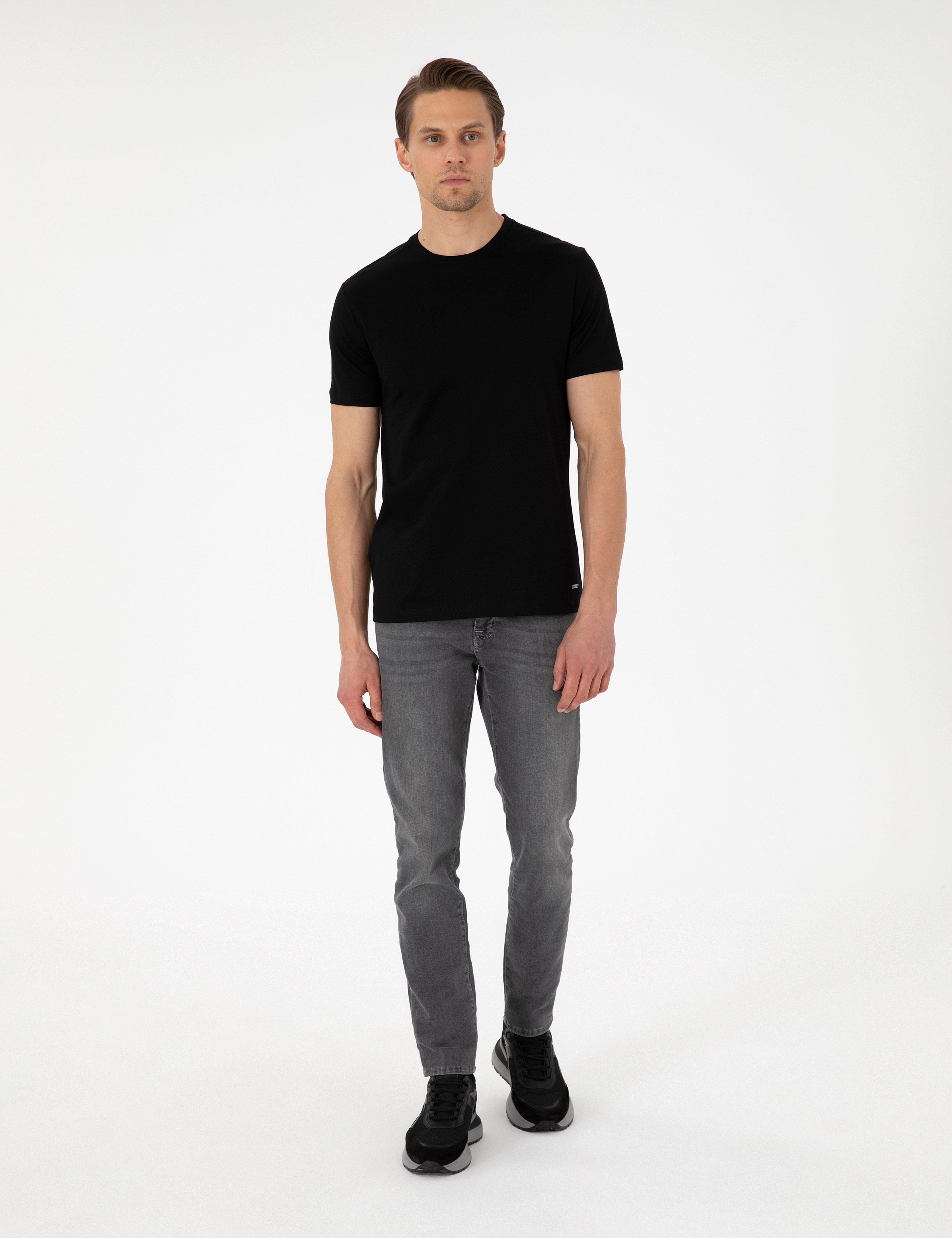 Siyah Slim Fit %100 Pamuk Bisiklet Yaka Tişört - Image 4