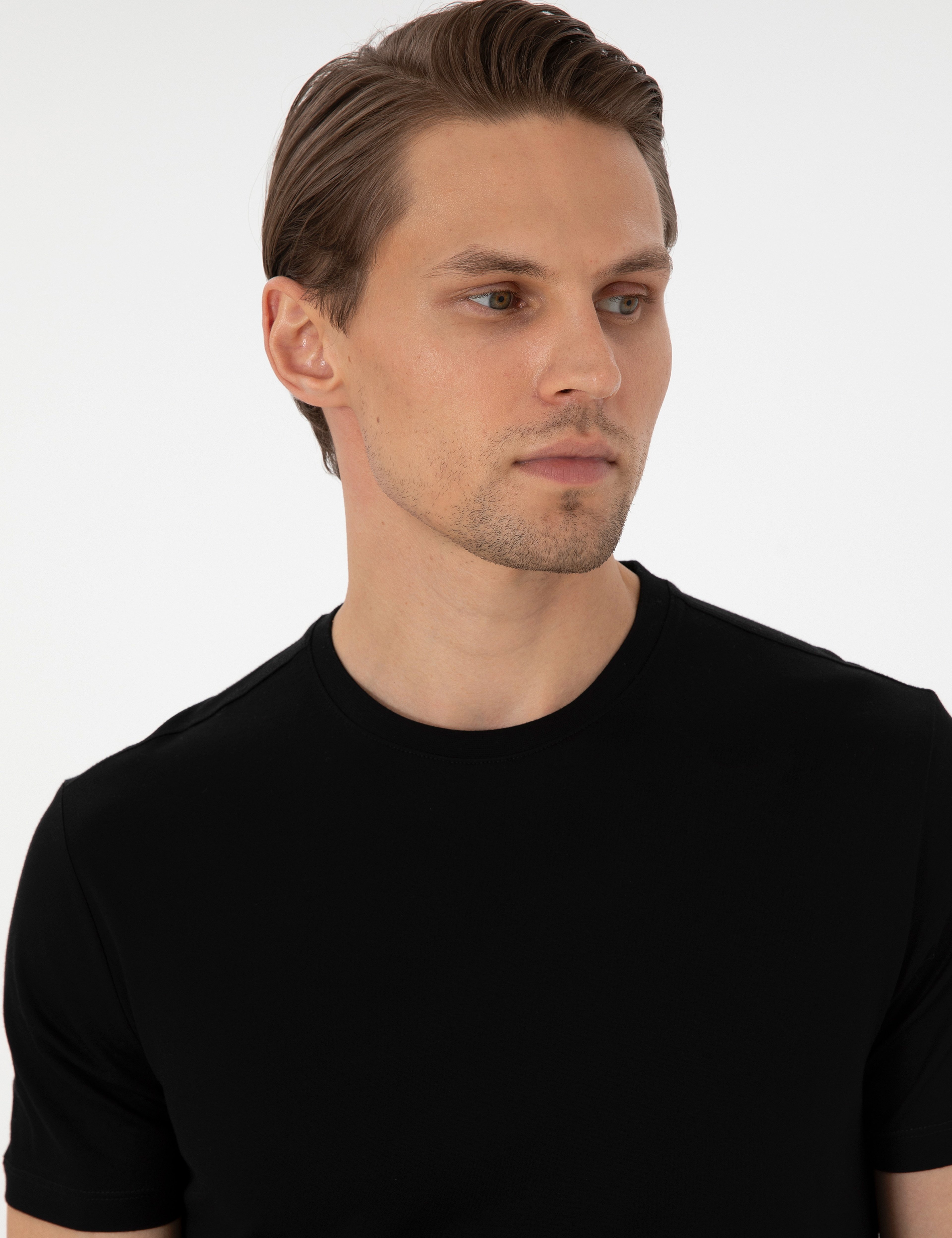 Siyah Slim Fit %100 Pamuk Bisiklet Yaka Tişört