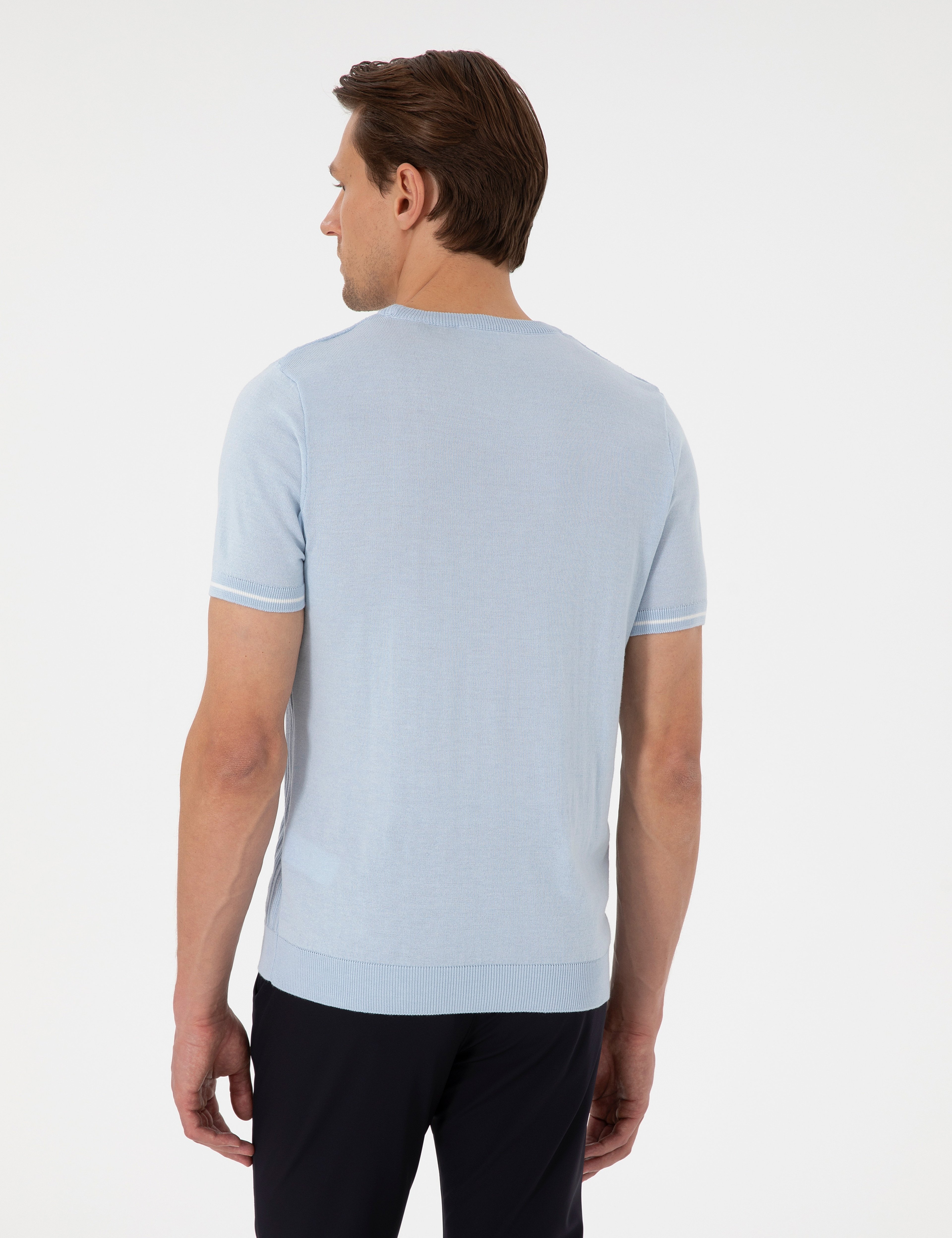 Açık Mavi Slim Fit Bisiklet Yaka Triko Tişört