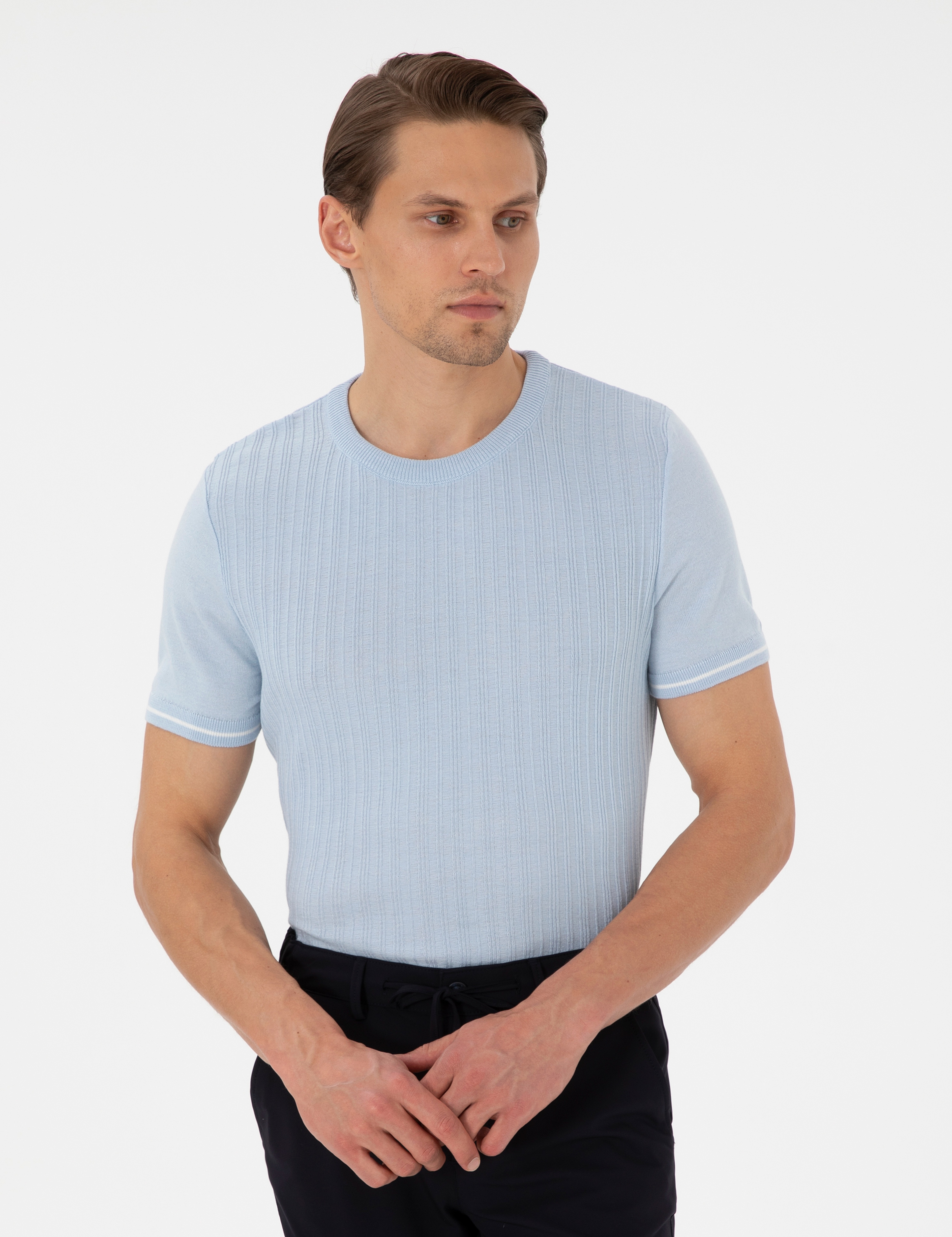 Açık Mavi Slim Fit Bisiklet Yaka Triko Tişört - Image 1