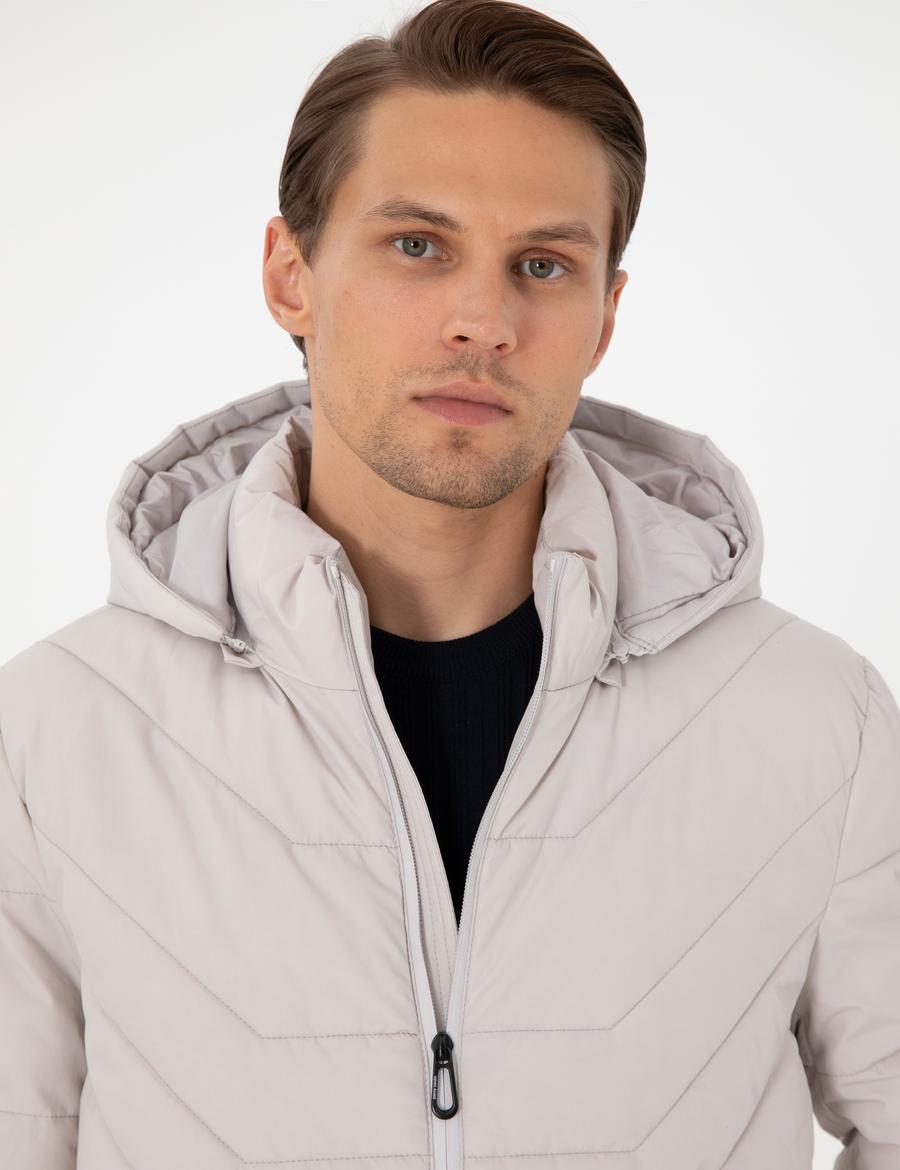 Açık Gri Kapüşonlu Dolgulu Mont