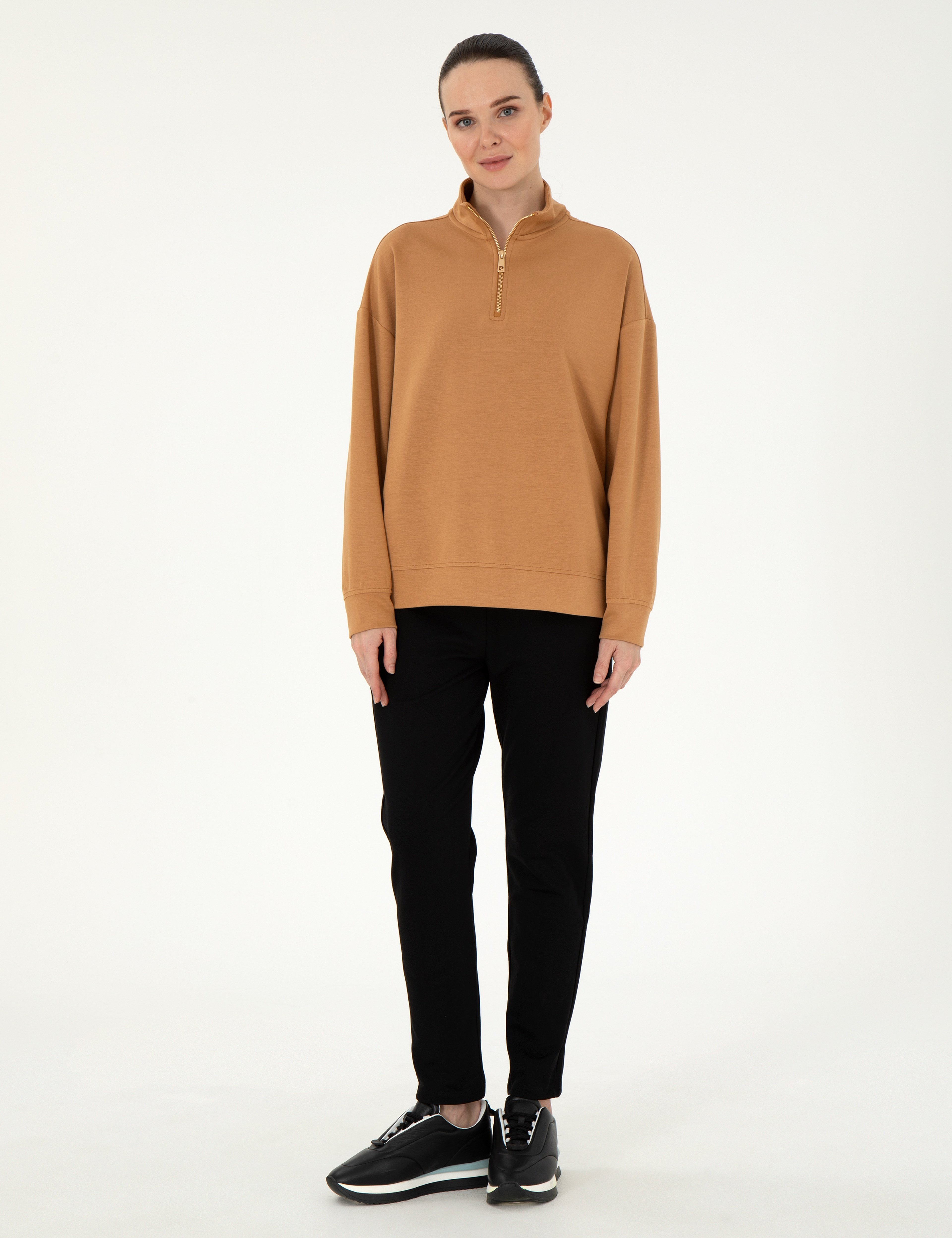 Siyah Regular Fit Eşofman Altı - Image 1