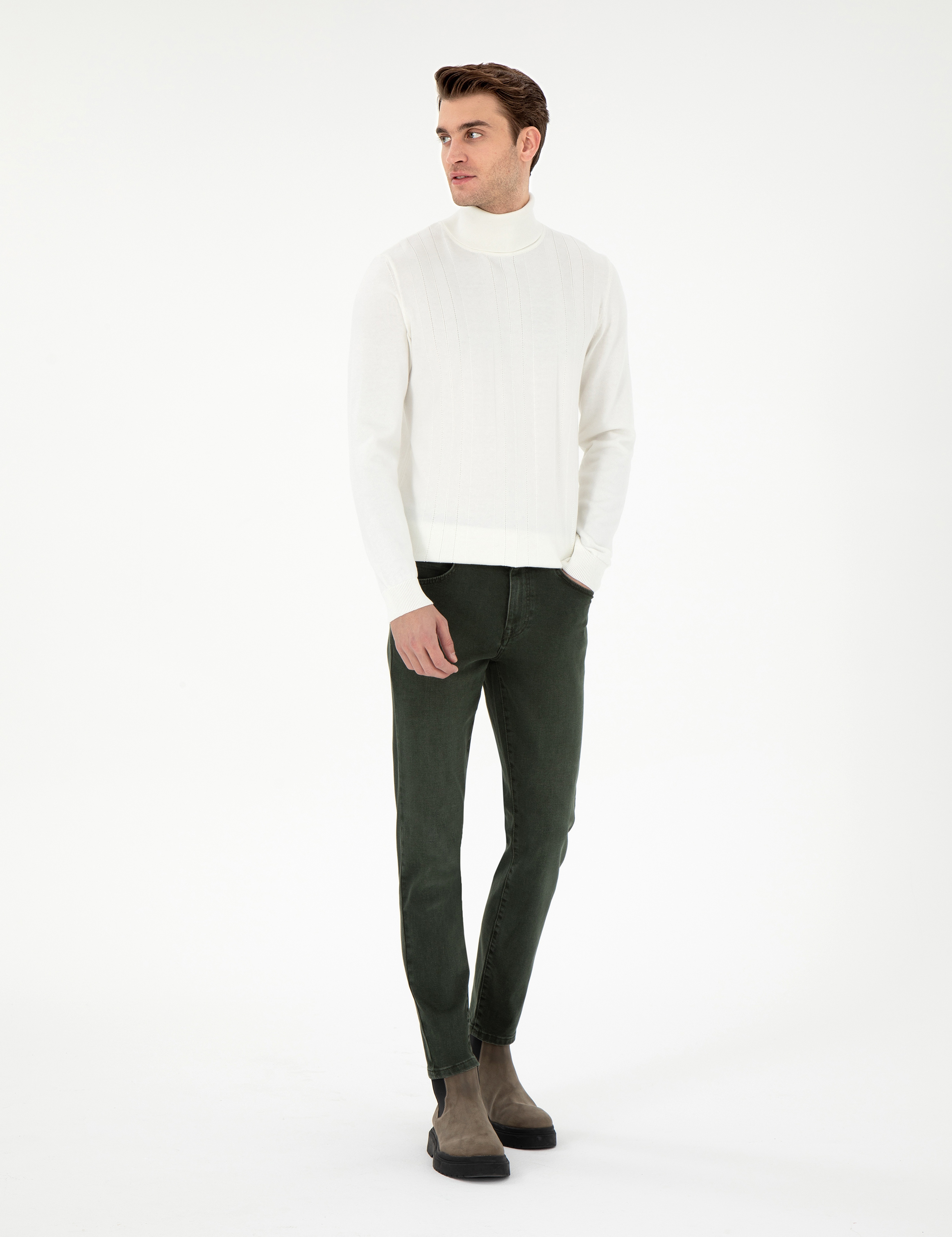 Ekru Slim Fit Balıkçı Yaka Yün Karışımlı Triko Kazak