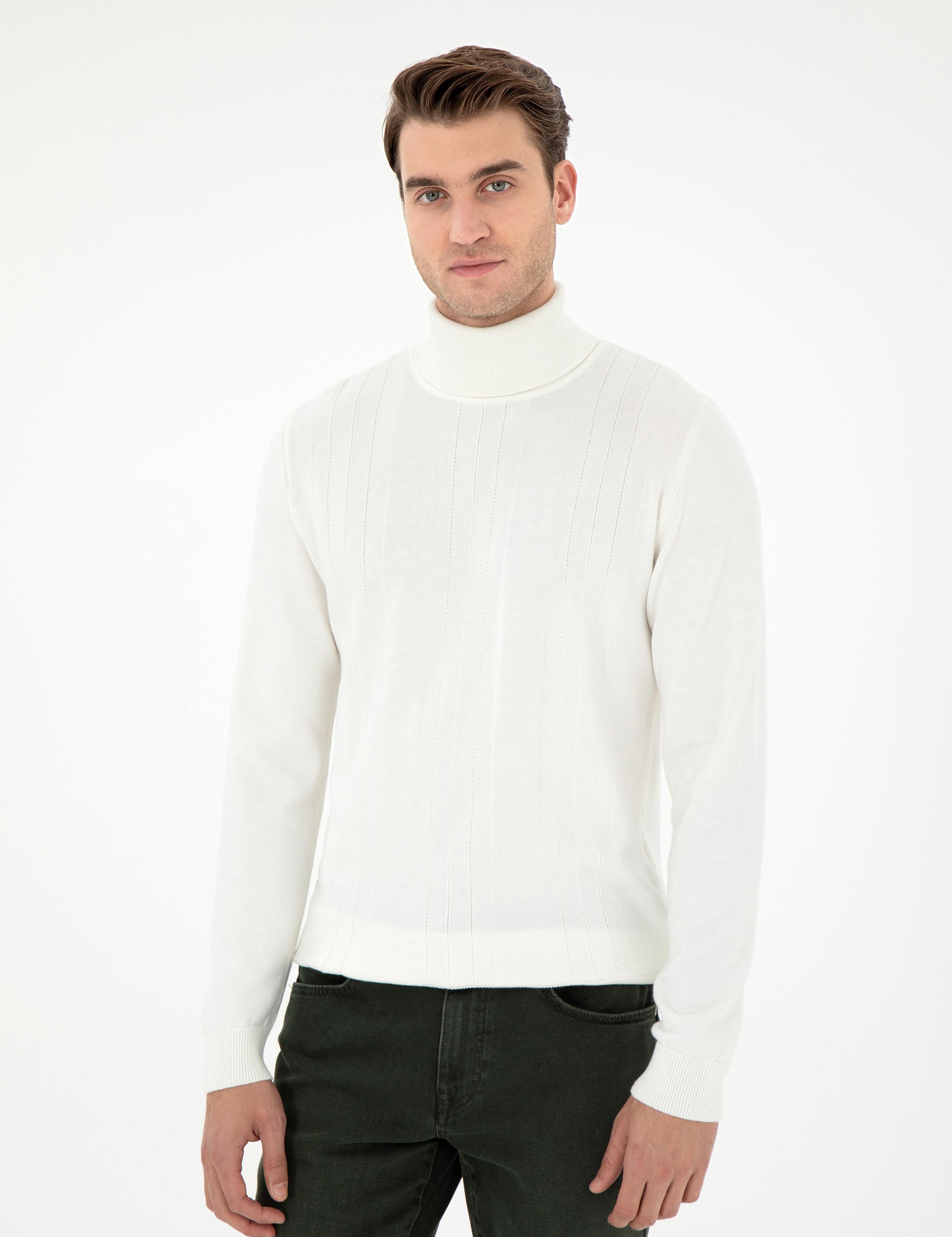 Ekru Slim Fit Balıkçı Yaka Yün Karışımlı Triko Kazak