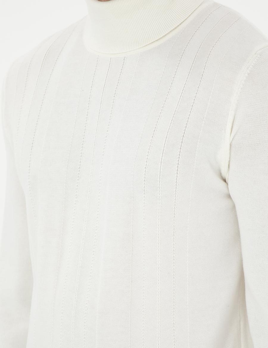 Ekru Slim Fit Balıkçı Yaka Yün Karışımlı Triko Kazak