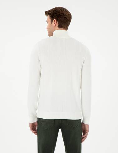 Ekru Slim Fit Balıkçı Yaka Yün Karışımlı Triko Kazak