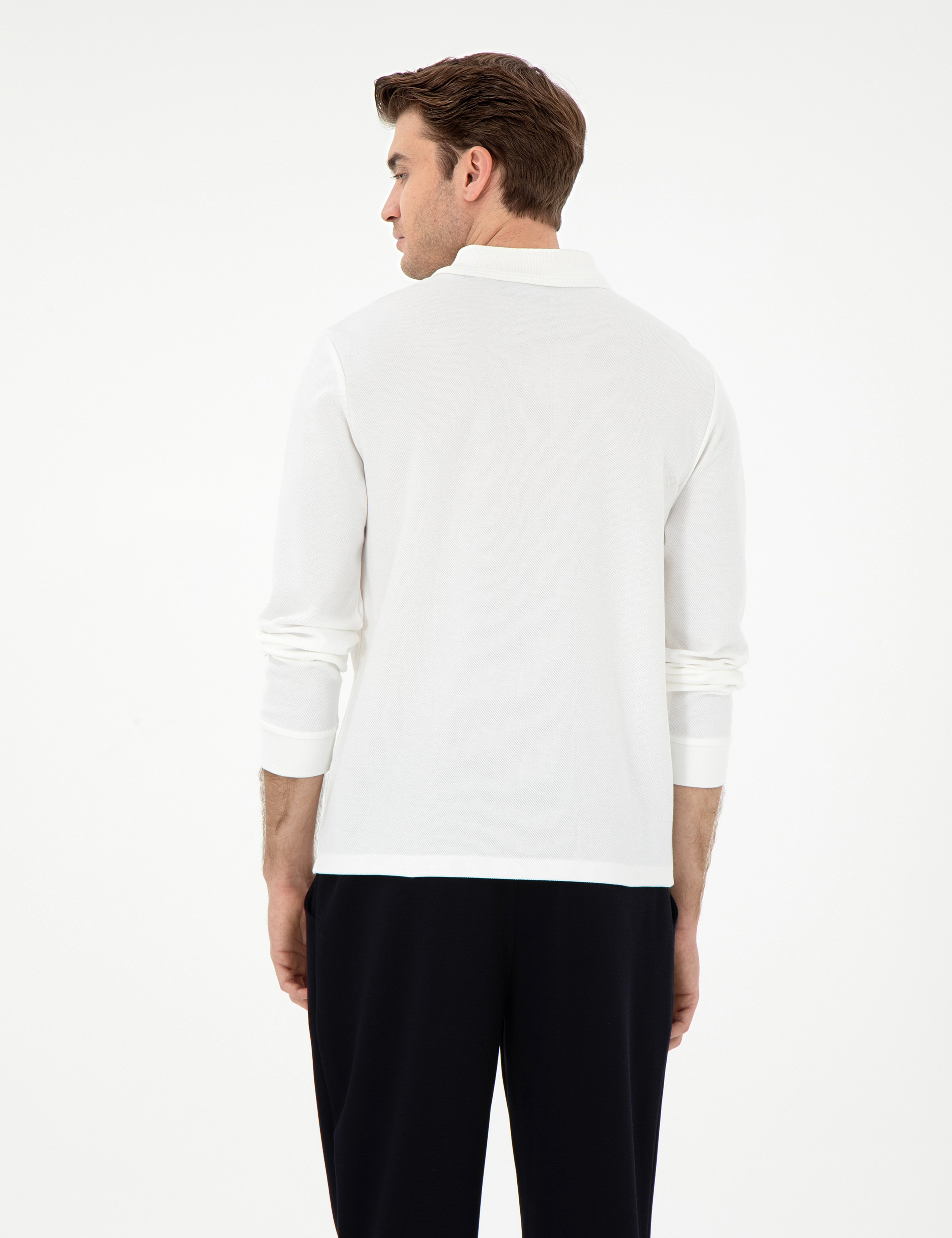 Ekru Slim Fit Kıvrılmaz Yaka Sweatshirt