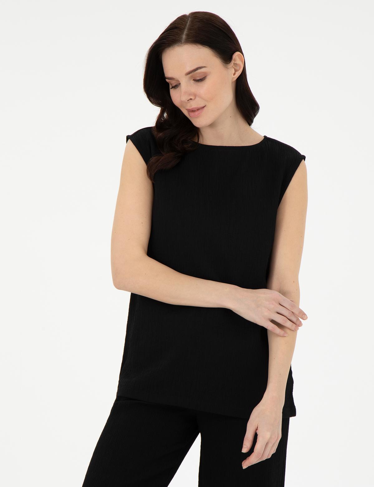 Siyah Regular Fit Bluz